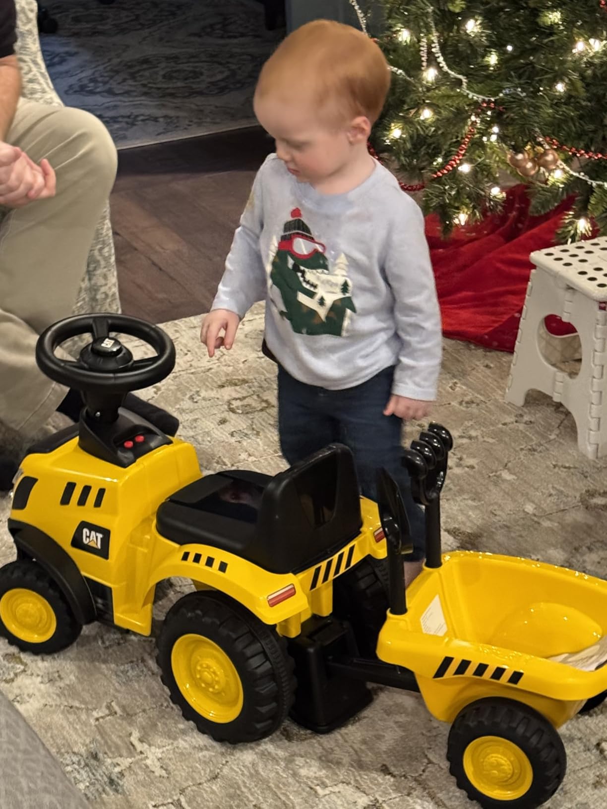 Costzon Ride on Excavator, Licensed Caterpillar Kids Excavator Digger w/Rotatable Digging Bucket, Under-seat Storage, Construction Vehicles for Kids, Ride on Toys for Toddlers 1-3 Gift (Digger) customer photo 2