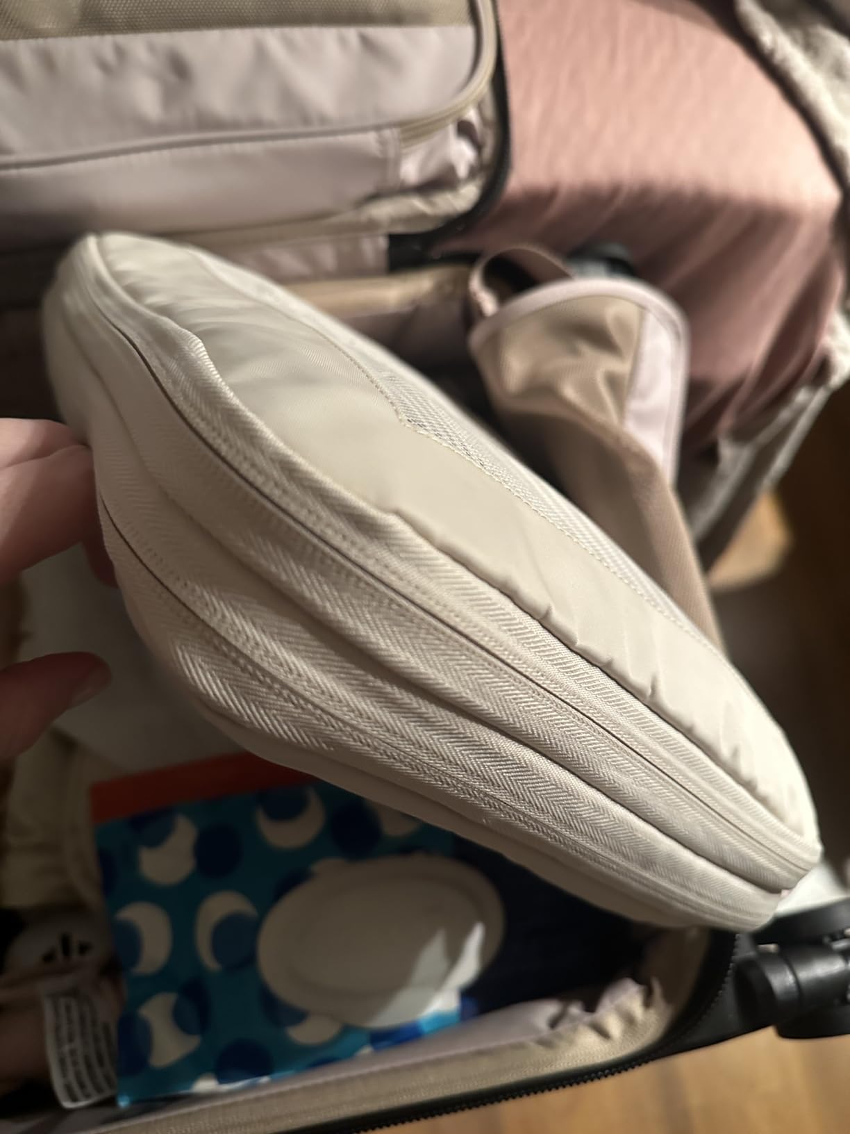 Aerotrunk Compression Packing Cubes for Travel - Luggage Organizer Bags - Double Zipper Packing Cubes for Suitcases (6-Pack, Beige) customer photo 1