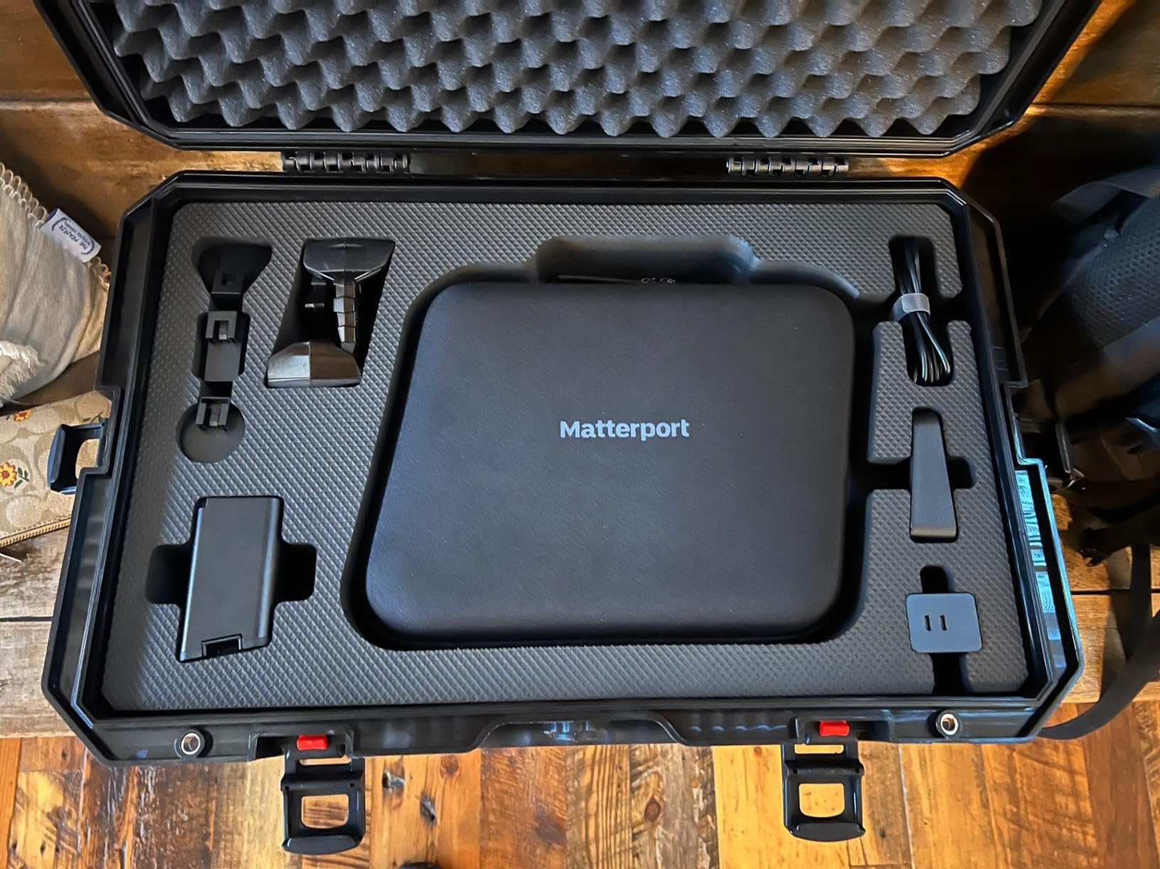 Matterport Pro3 3D Lidar Scanner - Performance Kit for Creating Professional 3D Virtual Tour Experiences with 360 Views and 4K Photography for Indoor and Outdoor Spaces customer photo 1