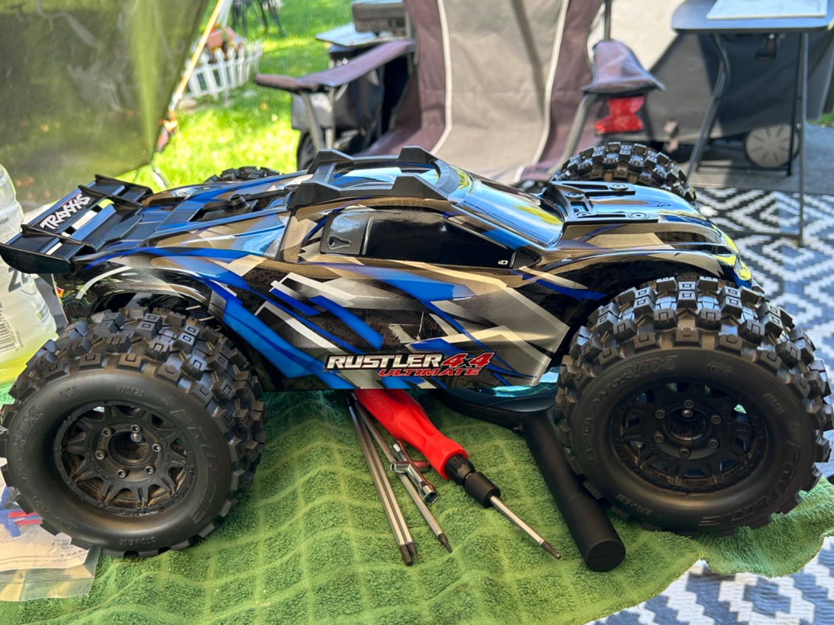 Traxxas Rustler 4x4 Ultimate VXL Blue 1/10 RTR - 67097-4 customer photo 2