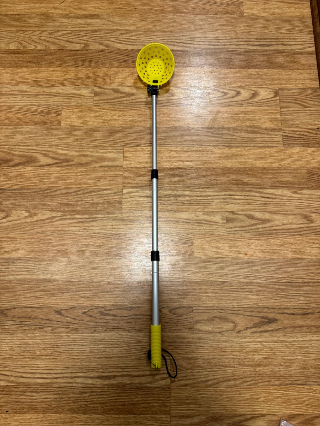 Huntury Retractable Ice Fishing Scoop Skimmer, Ice Scooper, Long Length, and Larger Spoon, No More Bending Over to Scoop Out Ice While Ice Fishing customer photo 1