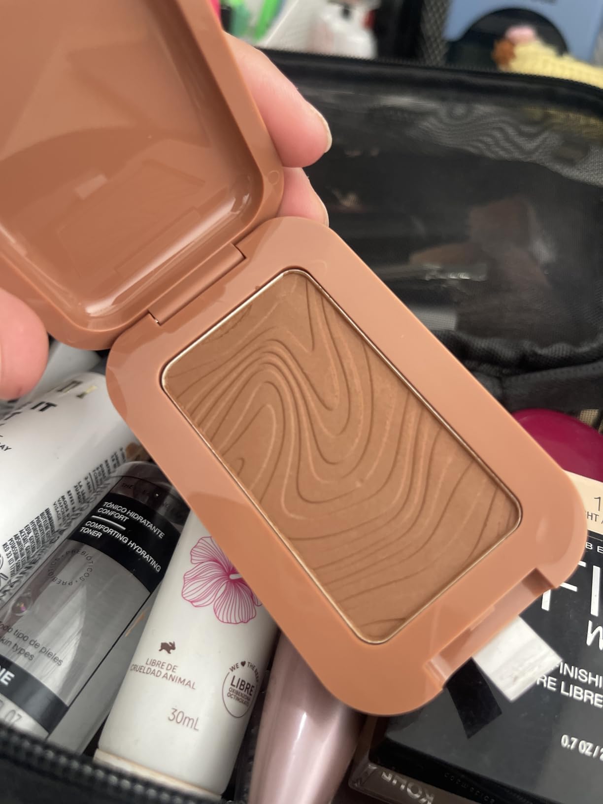 NYX PROFESSIONAL MAKEUP Matte Buttermelt Bronzer, Longwear Face Makeup with Up to 12 Hours of Wear, Vegan Formula - All Butta'D Up (Light Medium Neutral) customer photo 1