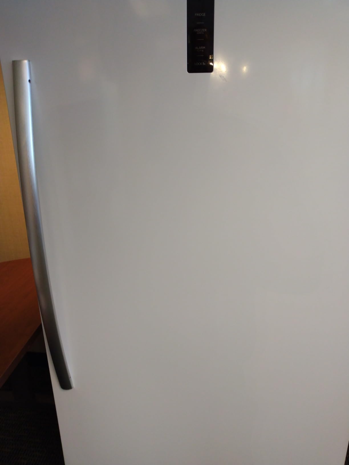 Kenmore Upright freezer - Convertible Refrigerator / Freezer, 4 Shelves, Garage Ready, Meat Storage, Auto Defrost, 21.0 Cubic Feet Capacity, White customer photo 2