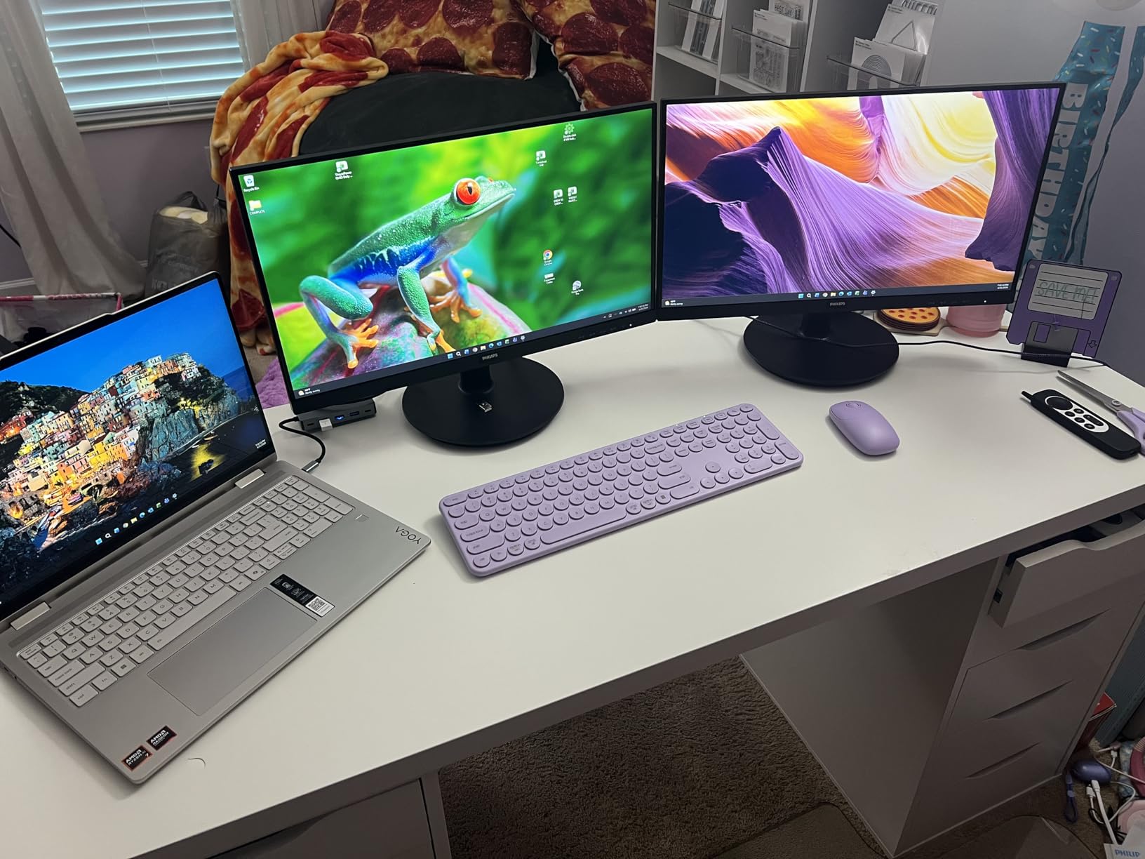 Philips 221V8LB 22 inch Class Thin Full HD (1920 x 1080) Monitor, 100Hz Refresh Rate, VESA, HDMI, VGA, LowBlue Mode, Adaptive Sync, 4 Year Advance Replacement Warranty customer photo 1