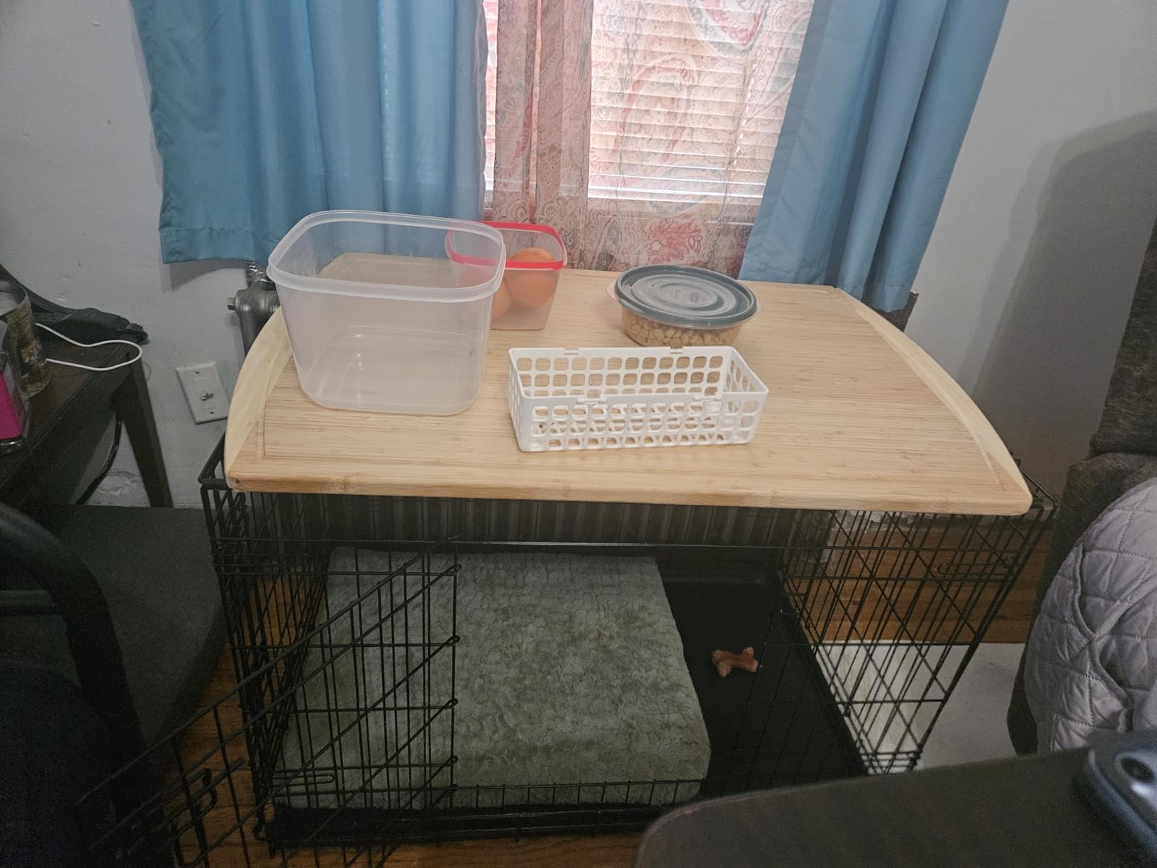 DUMOS Dog Crate, 36 Inch Medium Double Door Dog Cage with Plastic Leak-Proof Pan Tray, Handle, Folding Metal Wire Pet Kennel for Indoor, Outdoor, Travel customer photo 2