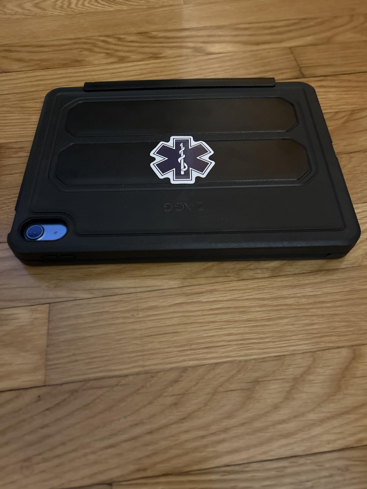 ZAGG Rugged Book iPad 11