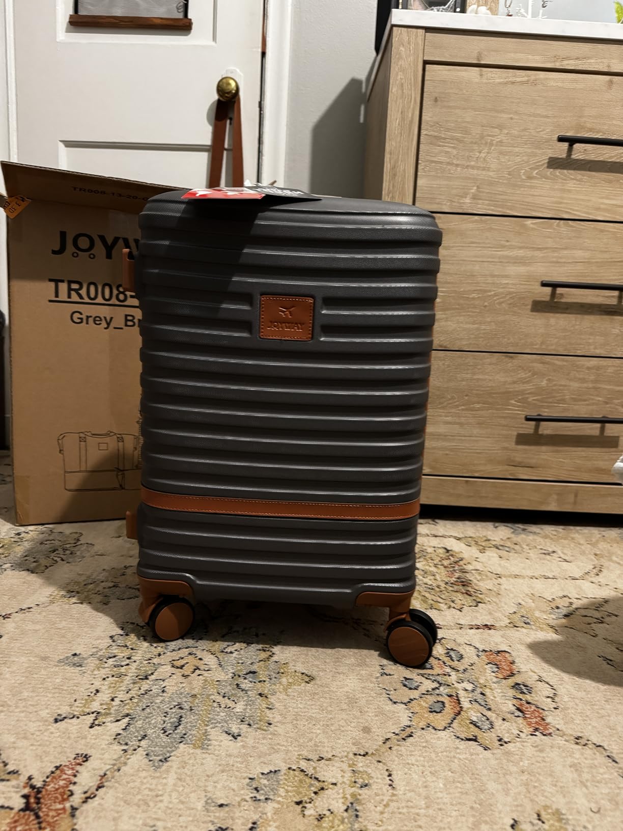 Joyway Luggage Set 7 Piece Suitcase Sets with Spinner Wheel,Hardside Expandable Travel Laggage with TSA Lock(18/20/24/28 Black) customer photo 1