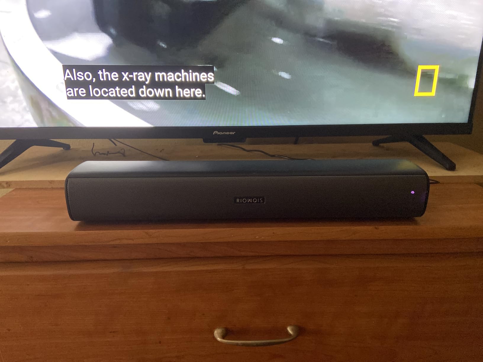 RIOWOIS Sound Bar for Smart TV, Soundbar with Bass Reflector and Easy Set up, Home Audio Surround Sound System, Wall Mountable customer photo 1