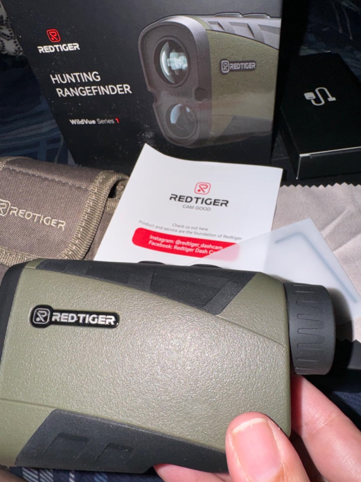 REDTIGER Range Finder for Hunting, 1600 Yards Laser Rangefinder, 7X Magnification, Clearer and Accurate on Angle & Speed Measurement, Waterproof, Rechargeable for Bow Hunting, Shooting, Archery customer photo 1