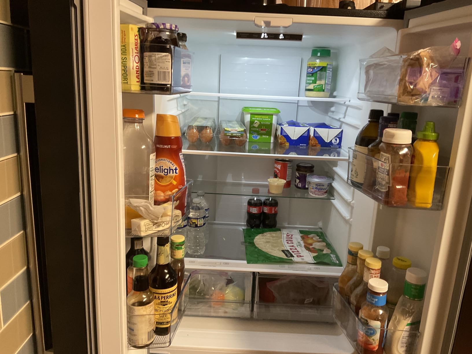BLACK+DECKER 18 Cu. Ft. French Door Refrigerator with Built-in Ice Maker, Full Size Refrigerator with Bottom Mount Freezer Drawer, Frost Free, ENERGY STAR certified, BRF1800GIMW, White customer photo 1