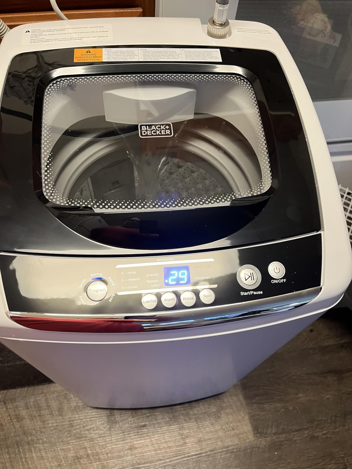 BLACK+DECKER 4.5 Cu. Ft. Front Load Washer, Full Size Washing Machine with 12 Cycles, ENERGY STAR certified, LED Display, BFLW45M, White customer photo 2