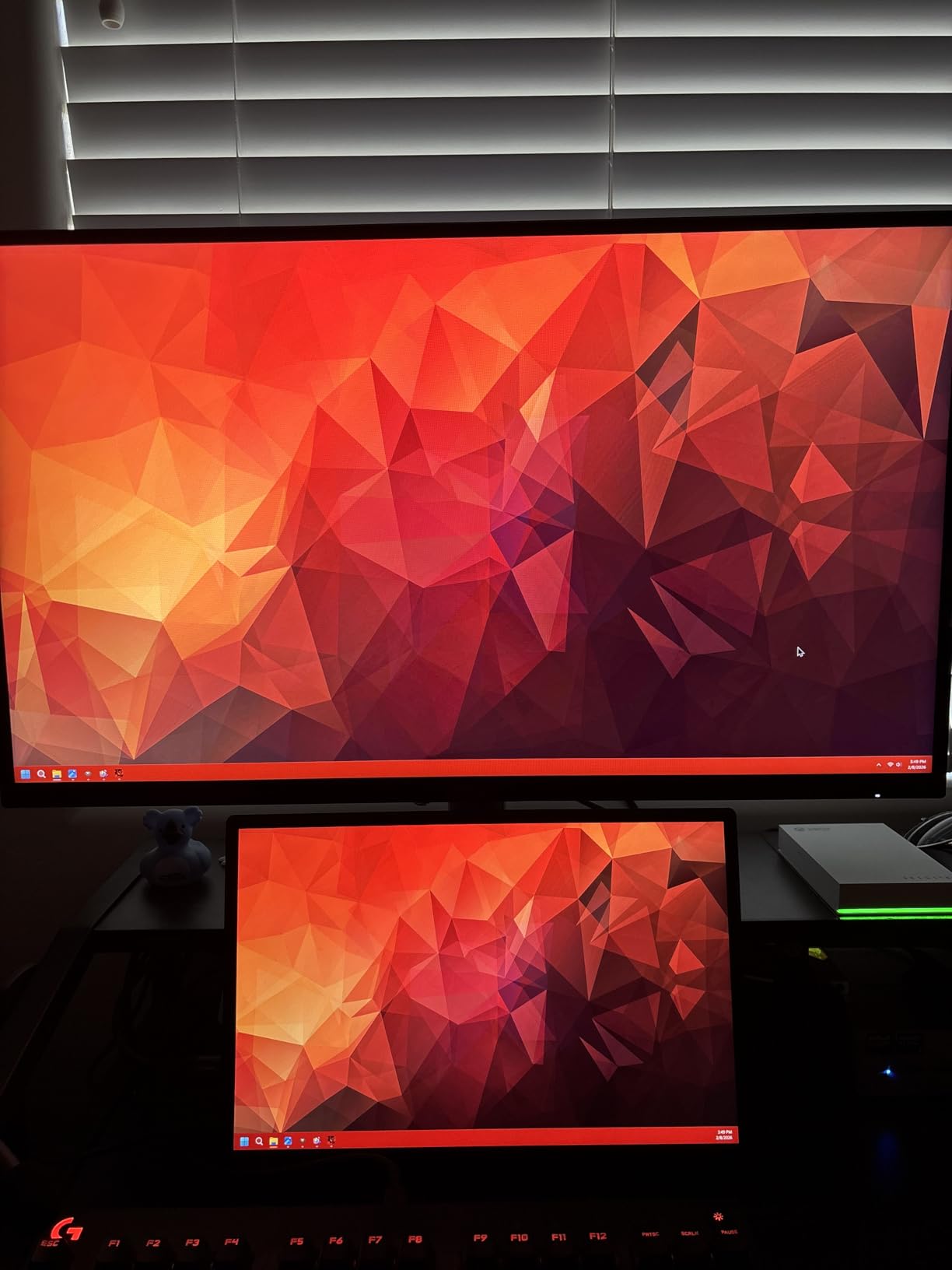 KTC 32 Inch 240Hz Curved Gaming Monitor, 2K 1440P PC Computer Monitor 1000R, 1ms (MPRT), 4000:1 Contrast, 122%sRGB, Adaptive Sync, HDMI Display Port, Tiltable, VESA Mount, H32S25E customer photo 1