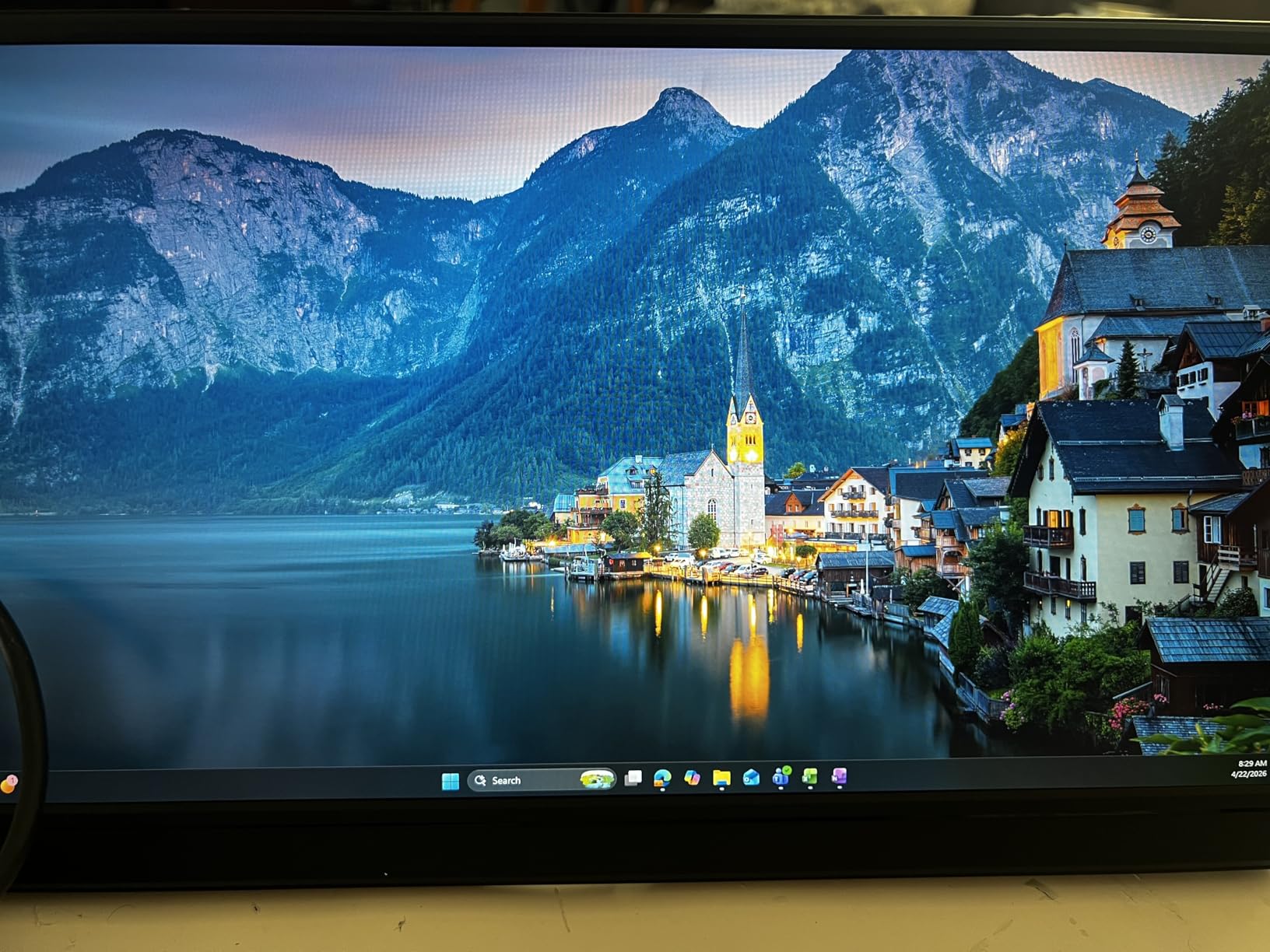 Yxk Portable Monitor 15.6 Inch 1080P 60Hz IPS HDR Ultra-Slim Travel Monitor with Dual Speakers USB-C HDMI Second Screen for Laptop PC Mac Phone Xbox PS4/5 Switch, VESA Kickstand, Zero Frame Gaming customer photo 1