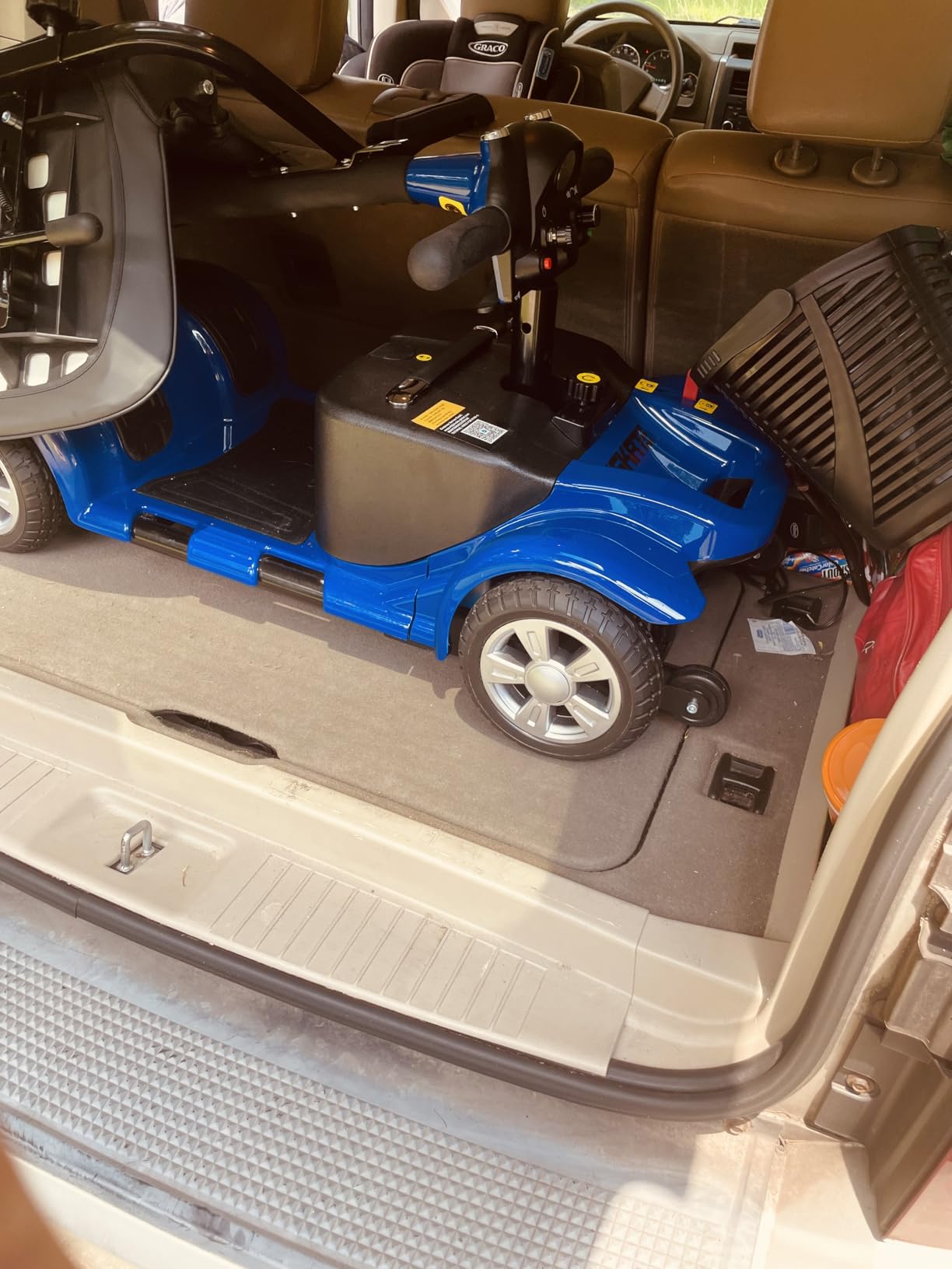 Mobility Scooter for Adults, Senior, 4 Wheels Electric Powered Chargeable Device for Travel, Lightweight Mobility Scooter, with LED Headlights and Basket, Charger Included customer photo 2