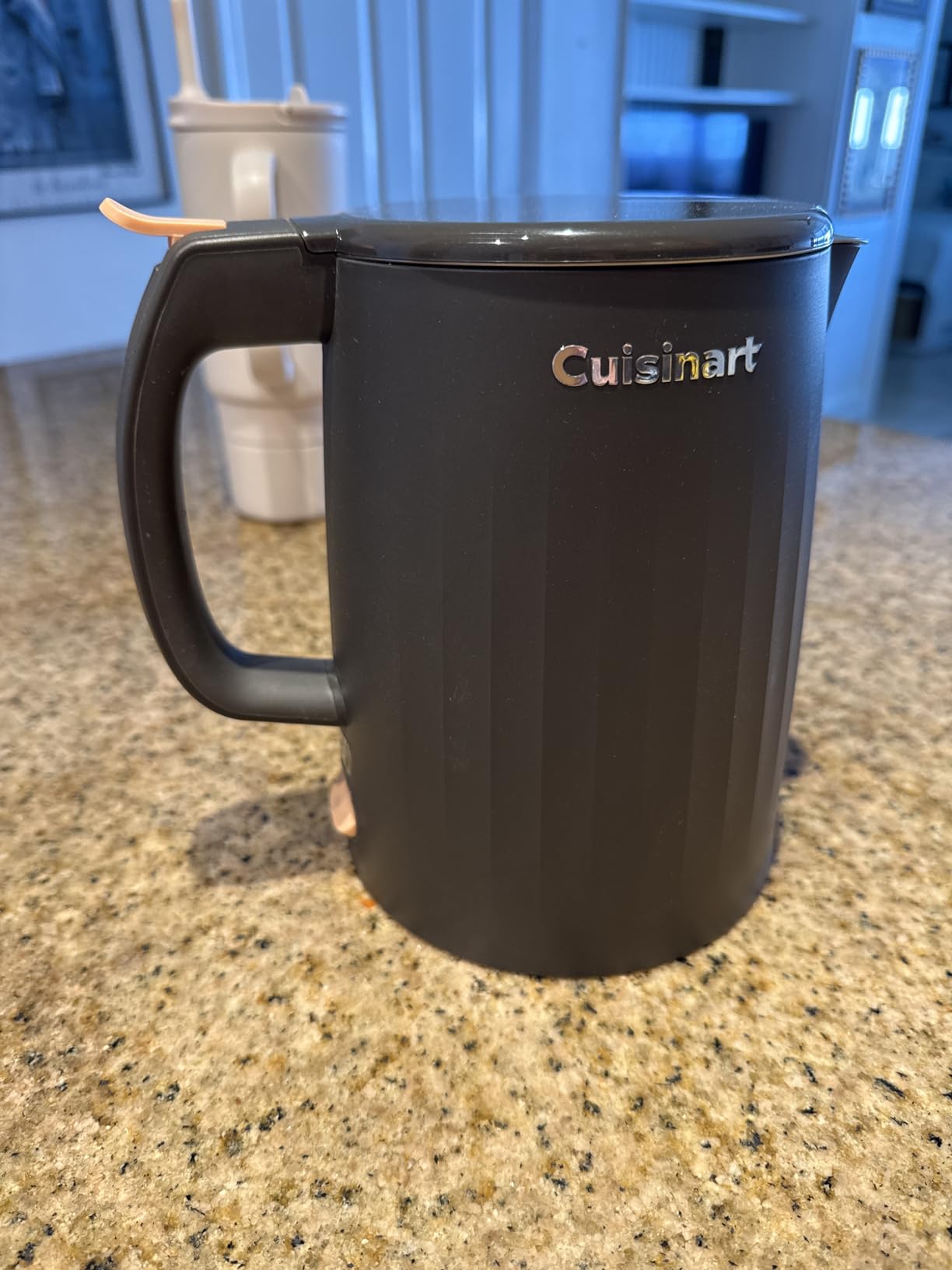 Cuisinart Soho 1-Liter Double Wall Electric Hot Water Kettle, Tea Kettle with Stainless Steel Interior, One Touch Operation to Boil Water for Tea, Hot Cocoa, or Instant Oatmeal, CK-10BK, Black customer photo 2