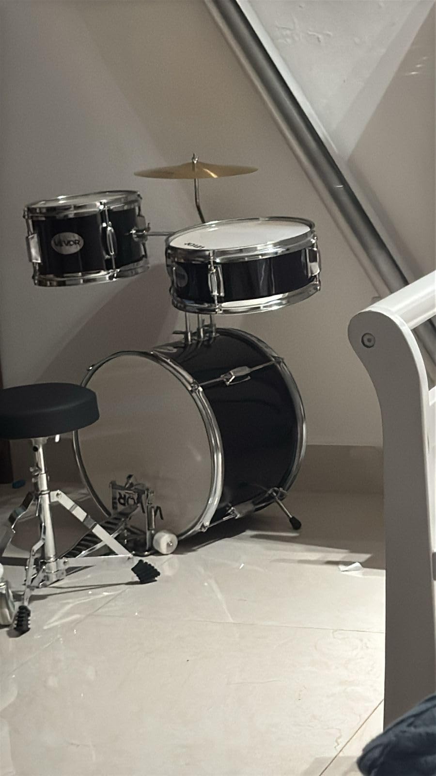 VEVOR Kids Drum Set, 14 in 3-Piece Beginner Drum Sets Junior Drums Set with Adjustable Throne, Two Pairs of Drumsticks, Cymbal, Pedal, Tom Snare Bass, Starter Drum Kit for Children, Black customer photo 1
