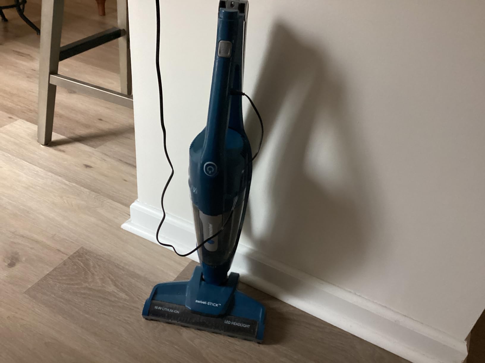 Vacmaster Portable 10.8V 2-in-1 Cordless Stick Lightweight Vacuum Cleaner with 2-Speed Power Control and LED Headlight for Hardwood Floor, Carpet & Pet Hair, Blue customer photo 2