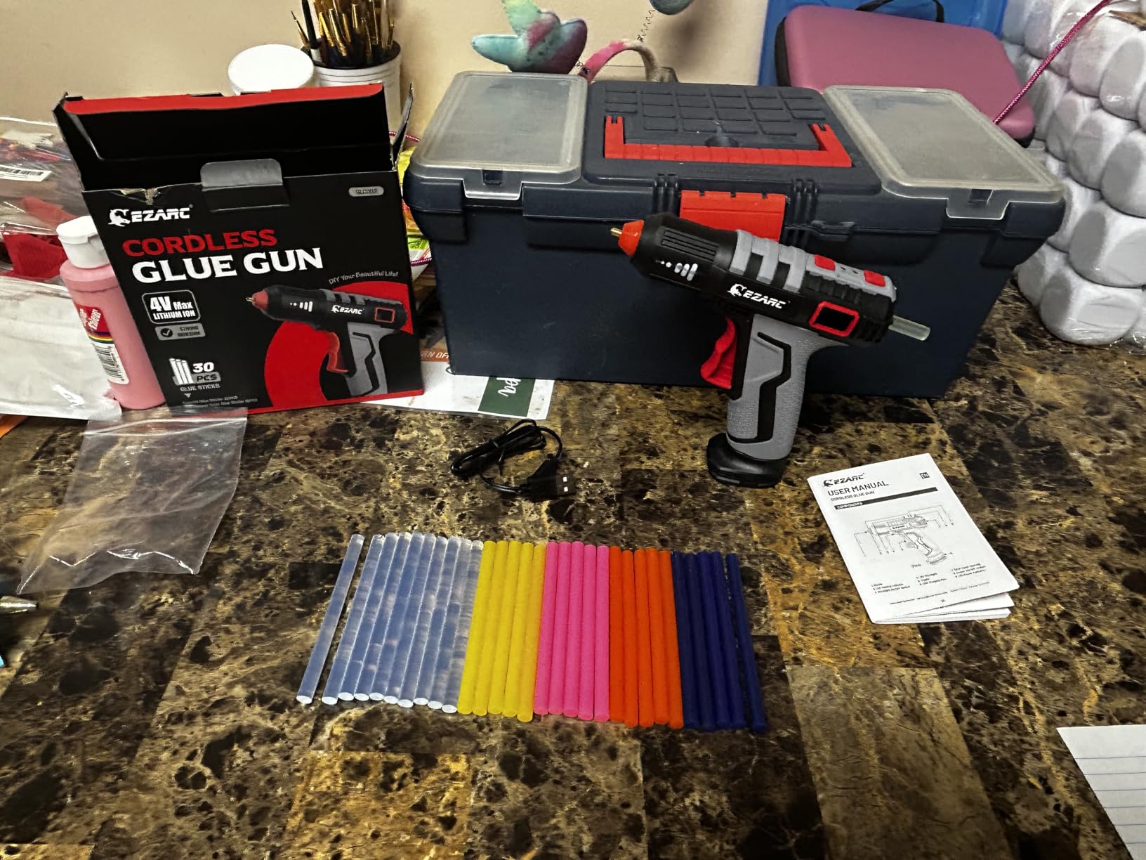 EZARC Cordless Hot Glue Gun with 30 Pcs Mini Glue Sticks, 15s Heating Fast Mini Glue Gun kit, Smart Power-Off, 2500 mAh Rechargeable Battery, DIY, Crafts, Decorations, Home Repairs, Gray customer photo 2