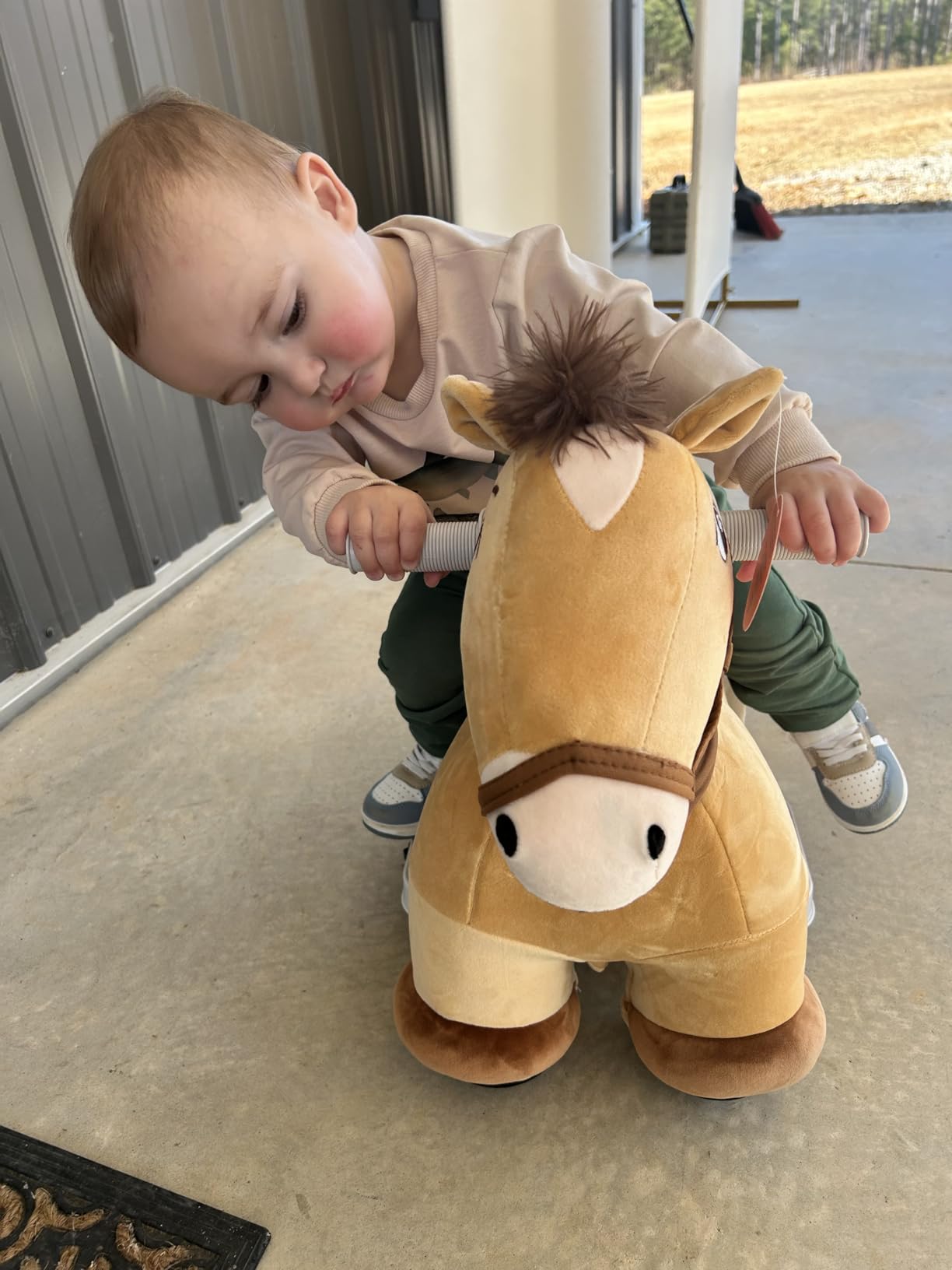 Qaba 6V Ride on Horse, Battery Powered Kids Ride on Toy Horse, Electric Riding Pony with Music, Soft Touch, PU Wheels, Foot Pedal, Forward, for Girls Boys Aged 18-36 Months, Brown customer photo 1