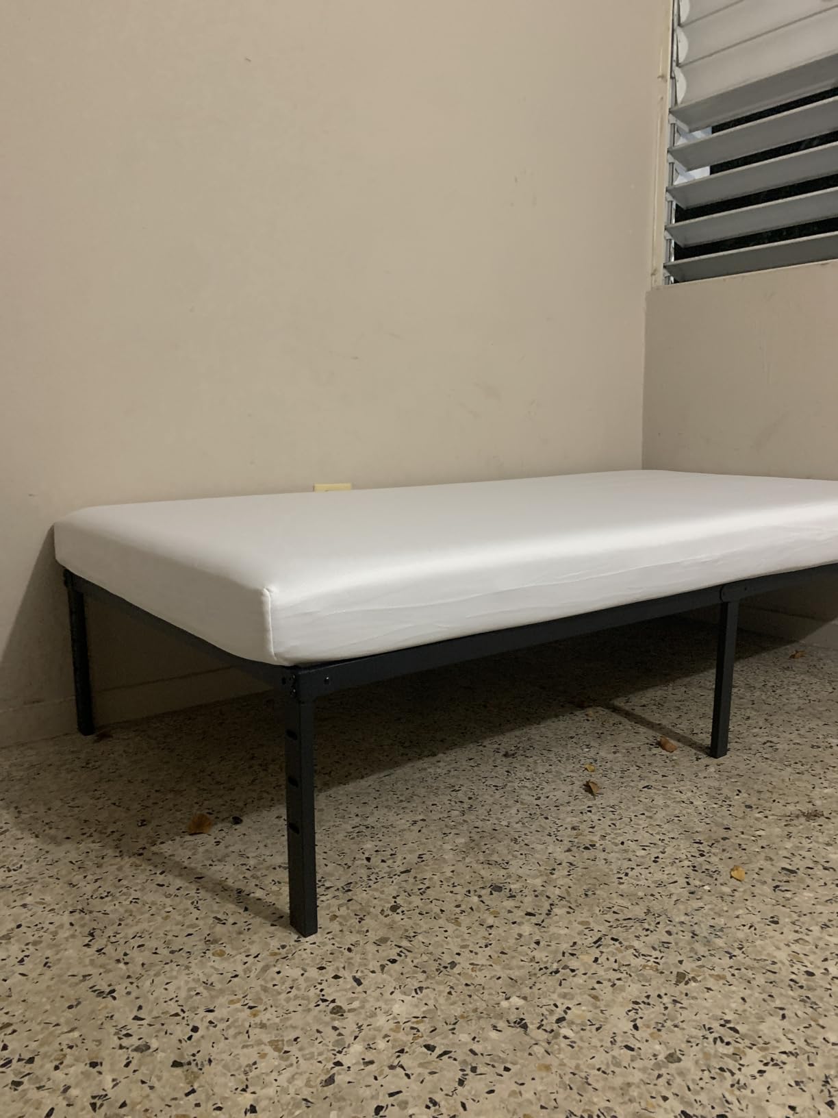 Best Price Mattress 6 Inch Memory Foam Mattress, Medium Firm, Cooling Gel Infused, Certified Safe Foams & Fabric, Mattress in a Box, Full customer photo 1