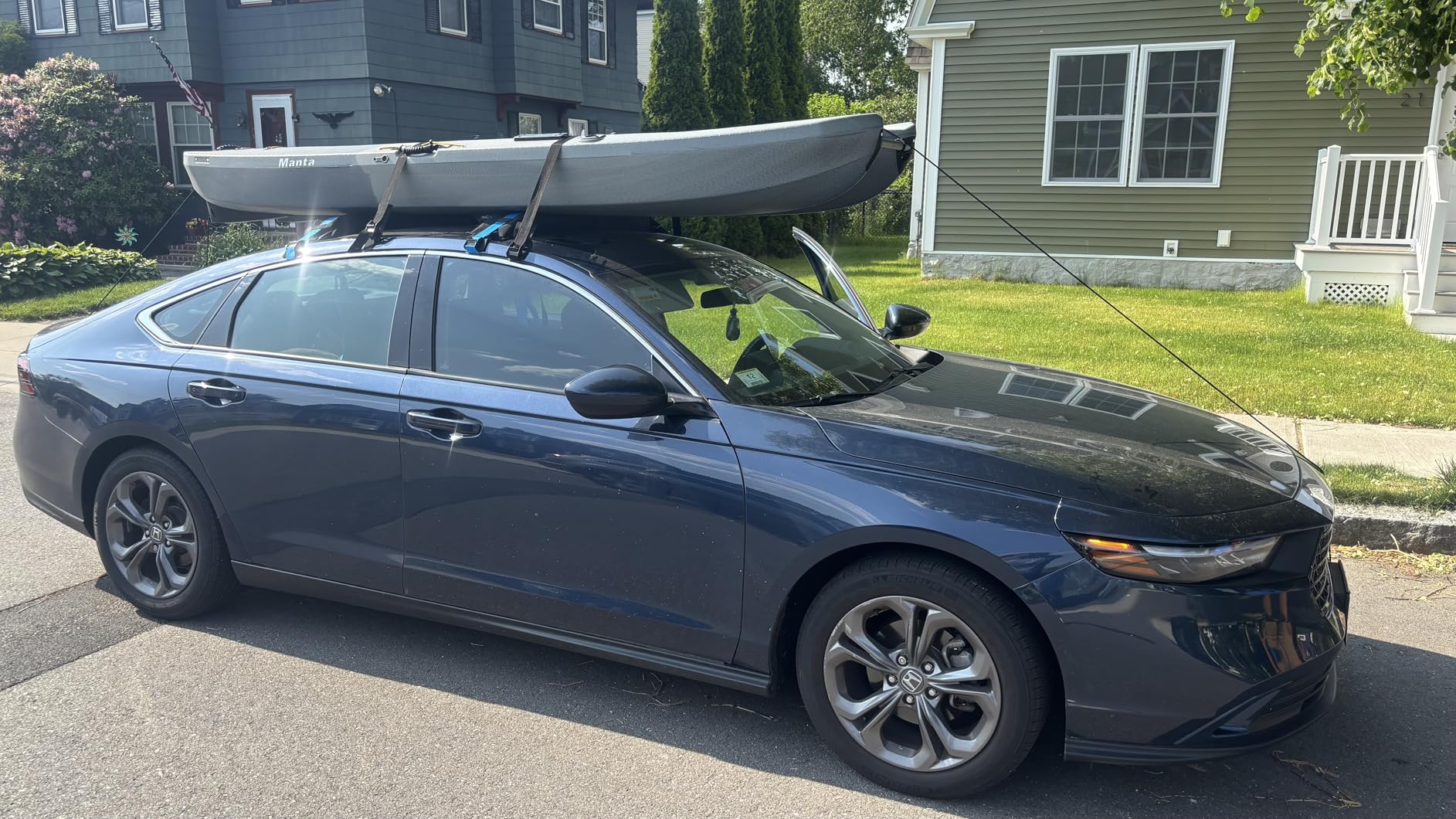 Universal Car Soft Roof Rack, Roof Pads Luggage Carrier for Kayak, Surfboard SUP, Canoe Include Storage Bag, 2 Quick Loop Strap, 2 Tie Down Rope, and 2 Heavy Duty Tie Down Straps customer photo 1