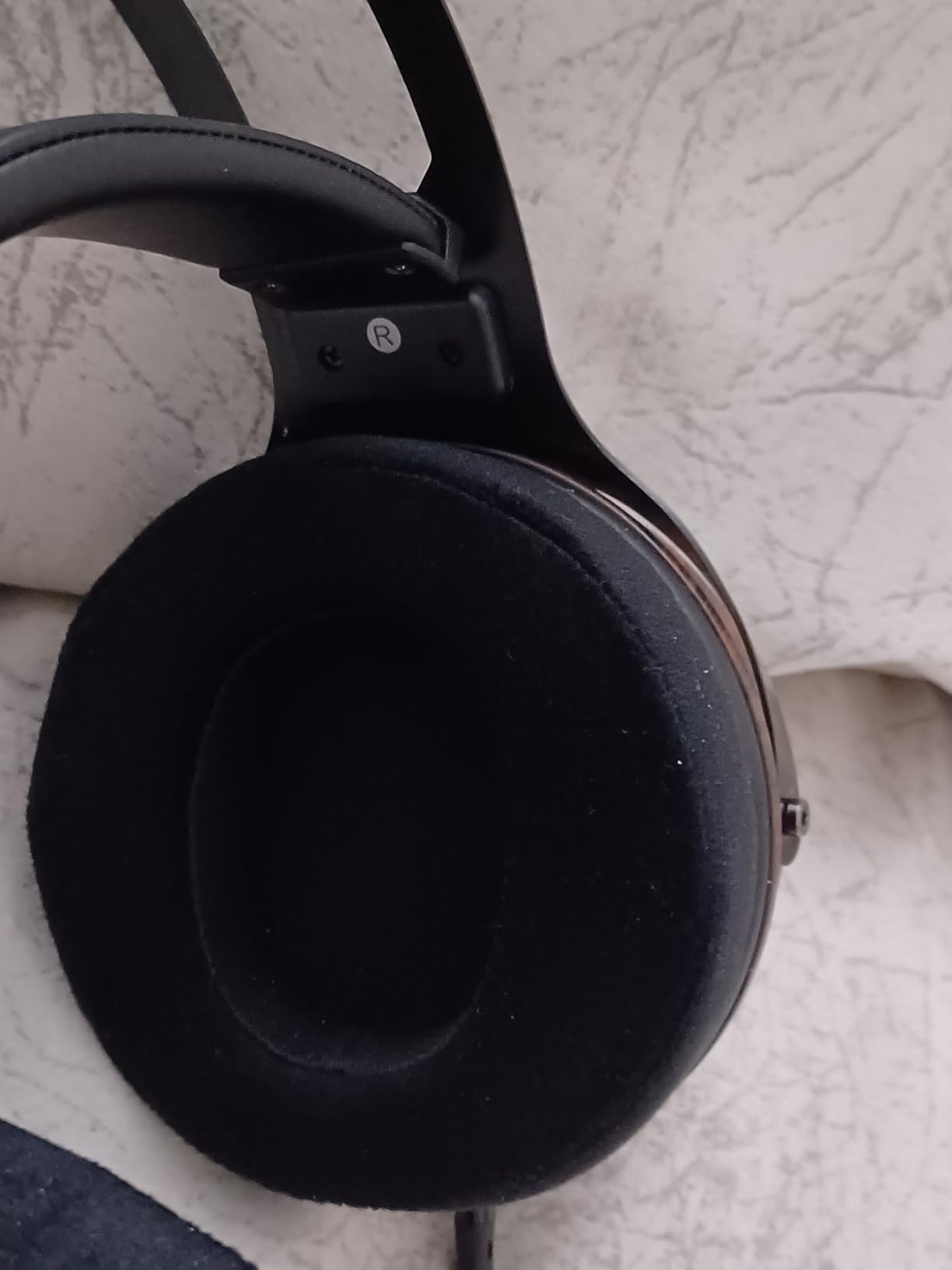 Linsoul Kiwi Ears Altruva Hi-Fi 50mm Dynamic Driver Monitoring Headphones | Studio Monitor-like Tuning, Open-Back Stereo, Dual 3.5mm Wired Over-ear for Audio Engineers Audiophiles Gamers, BlackWood customer photo 1