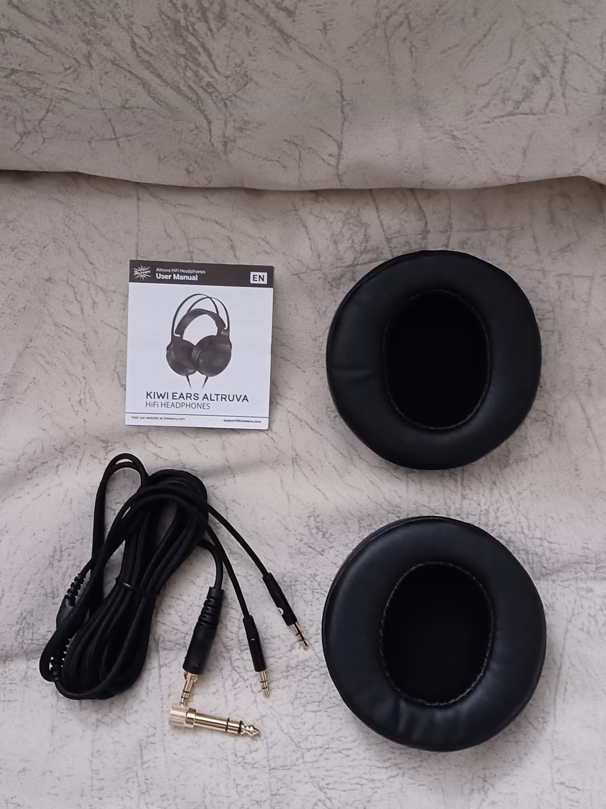 Linsoul Kiwi Ears Altruva Hi-Fi 50mm Dynamic Driver Monitoring Headphones | Studio Monitor-like Tuning, Open-Back Stereo, Dual 3.5mm Wired Over-ear for Audio Engineers Audiophiles Gamers, BlackWood customer photo 2