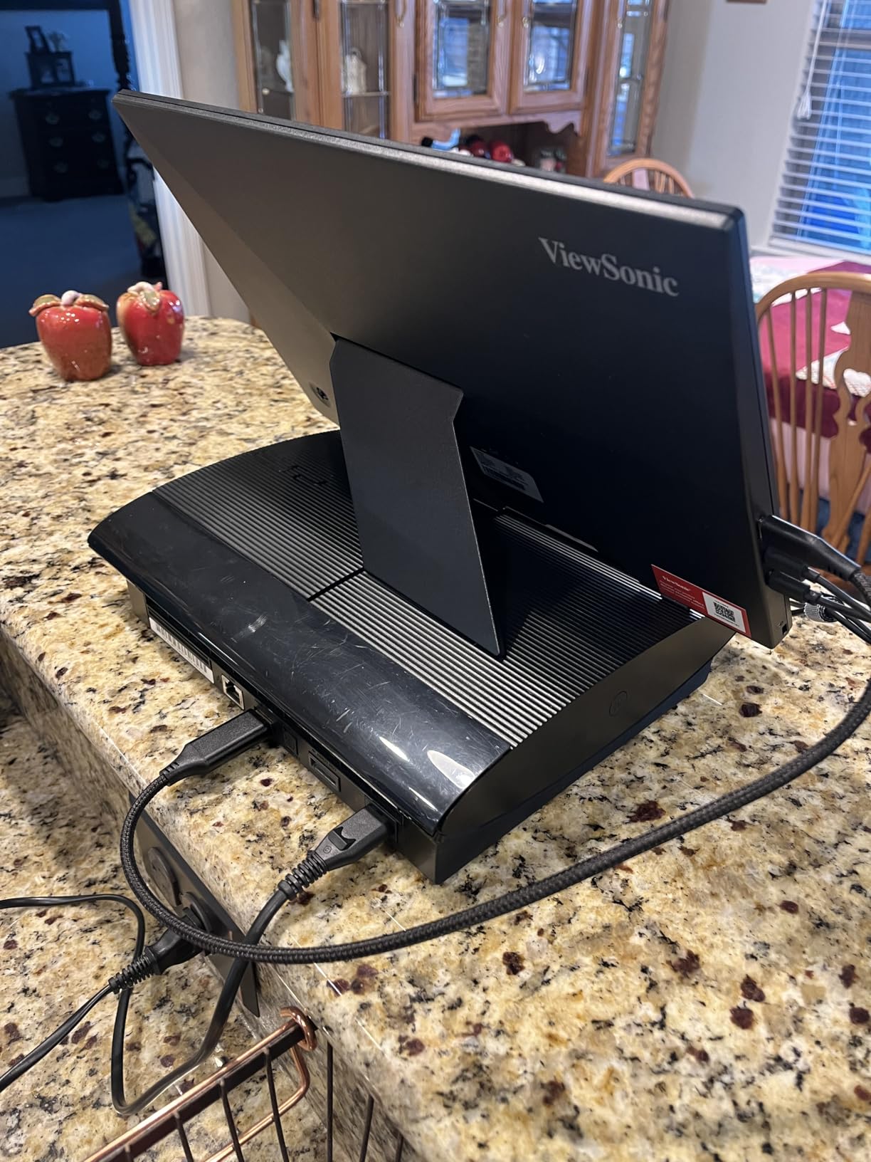 ViewSonic VA1653 16 Inch 1080p Portable Monitor, IPS Display with Eye Care for Easy Second Screen Productivity, Built-in Stand, USB-C, Mini HDMI, and Protective Case customer photo 2