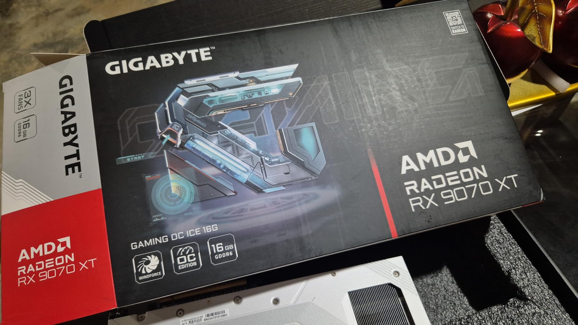 Gigabyte Radeon RX 9070 XT Gaming OC 16G Graphics Card (PCIe 5.0, 16GB GDDR6, GV-R9070XTGAMING OC-16GD) customer photo 2