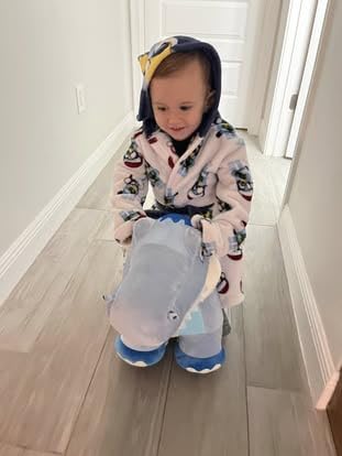 Qaba 6V Kids Ride on Horse, Battery Powered Ride on Toy, Unicorn Shaped Electric Riding Animal with Music, Soft Touch, PU Wheels, Foot Pedal, Forward, for Girls Boys Aged 18-36 Months, White customer photo 1