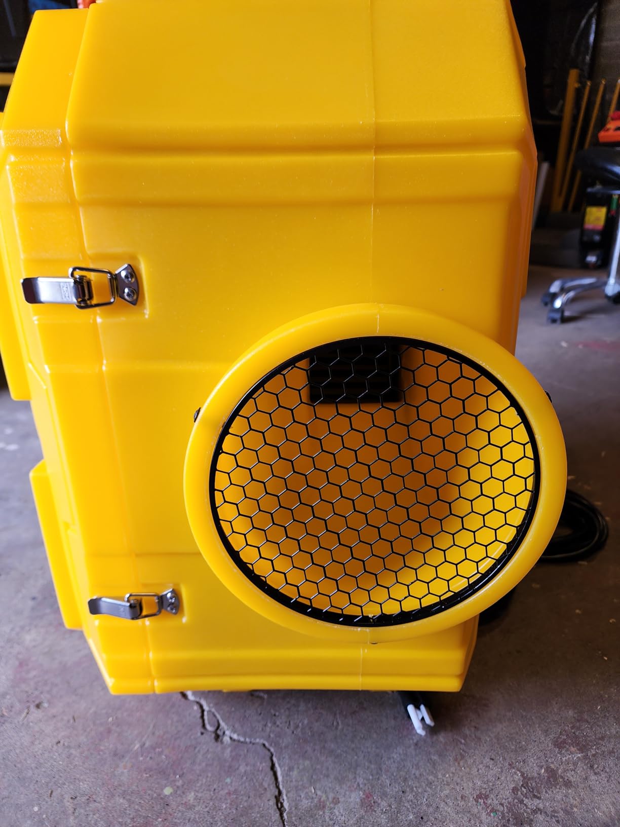 800CFM Hepa Air Scrubber with 4-Stage Filtration, Stackable Negative Air Machine, Commercial Air Purifier with MERV-10/HEPA/Carbon Filters for Water Damage, Construction, Industrial and Home Use customer photo 2