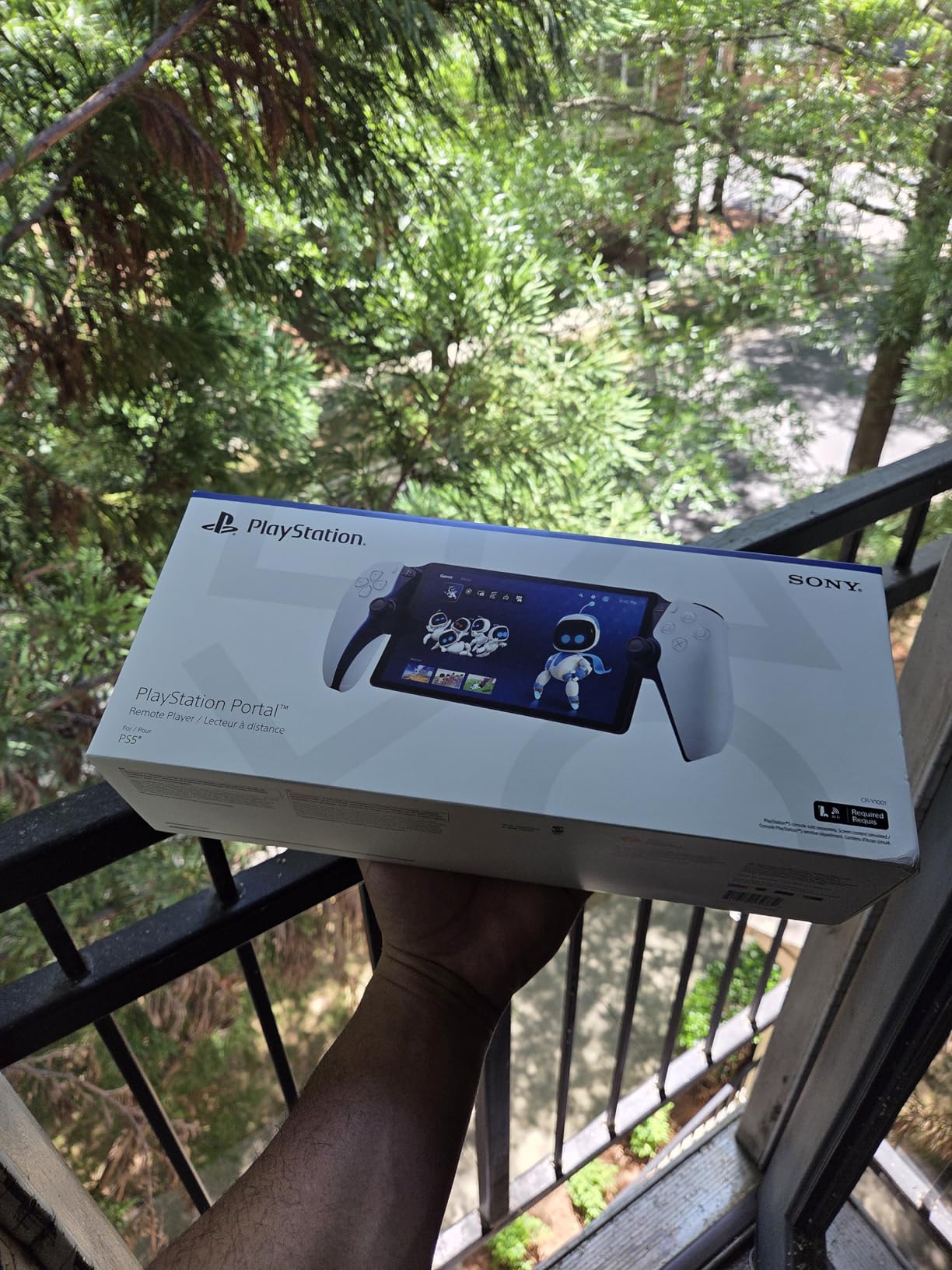 PlayStation Portal Remote Player - Midnight Black customer photo 2