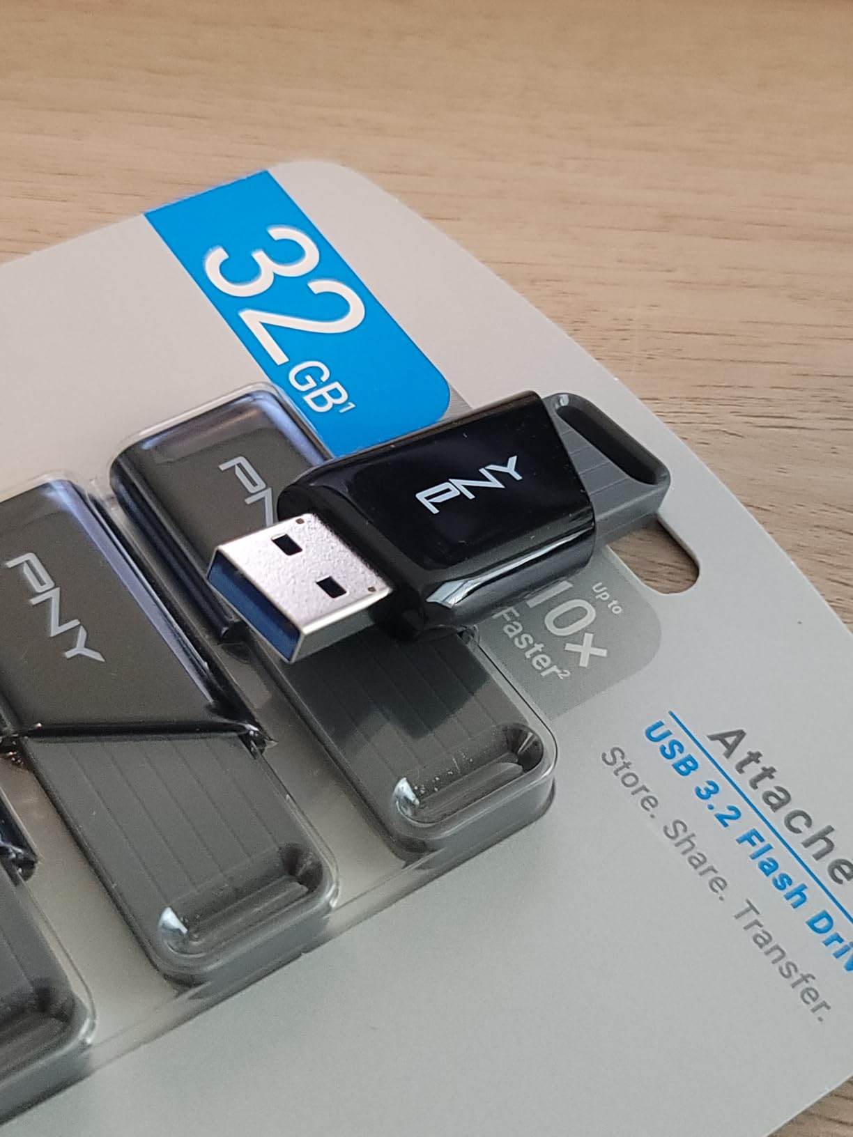 PNY 256GB Attaché X USB 3.2 Gen 1 Flash Drive, Advanced Performance Up to 130MB/s Read, Everyday Data Store & Transfer, Reliable Portable Storage, Durable, Type-A, Computers, Laptops, Desktops customer photo 2