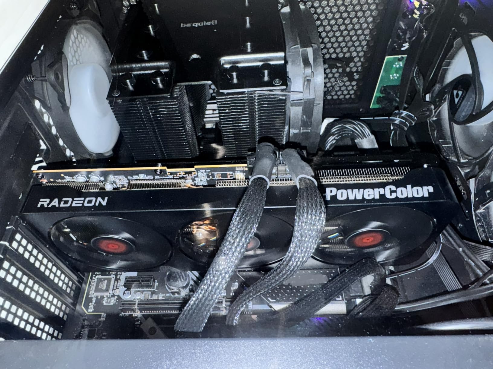 PowerColor Reaper AMD Radeon RX 9070 XT 16GB GDDR6 Graphics Card customer photo 1