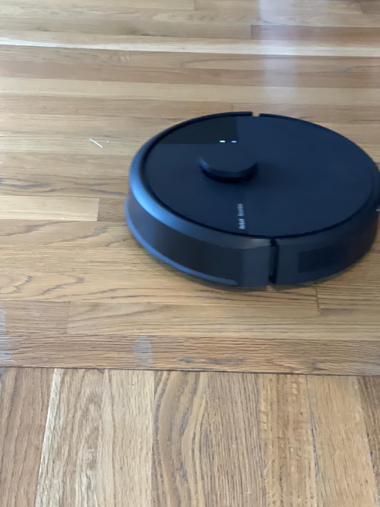 Roomba 105 Vac Robot Vacuum - Easy to use, Intense Power-Lifting Suction, LiDAR Navigation, Multi-Surface Cleaning, Cleans in Neat Rows, Self-Charging customer photo 2