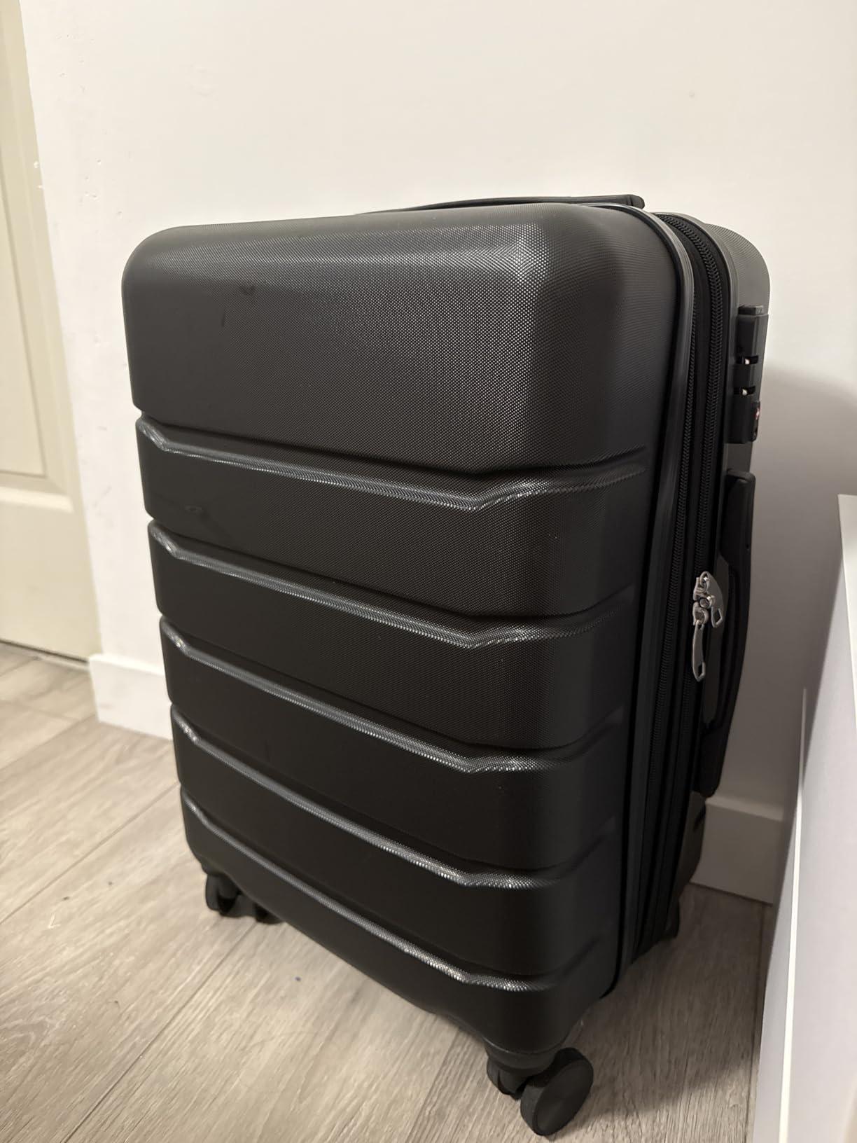 OLIXIS 20 Inch Carry-On Luggage, Hardside Suitcase with Spinner Wheels, Lightweight ABS Hard Shell Travel Luggage, TSA Approved Lock, Expandable Small Suitcase for Business & Travel-Blue customer photo 2