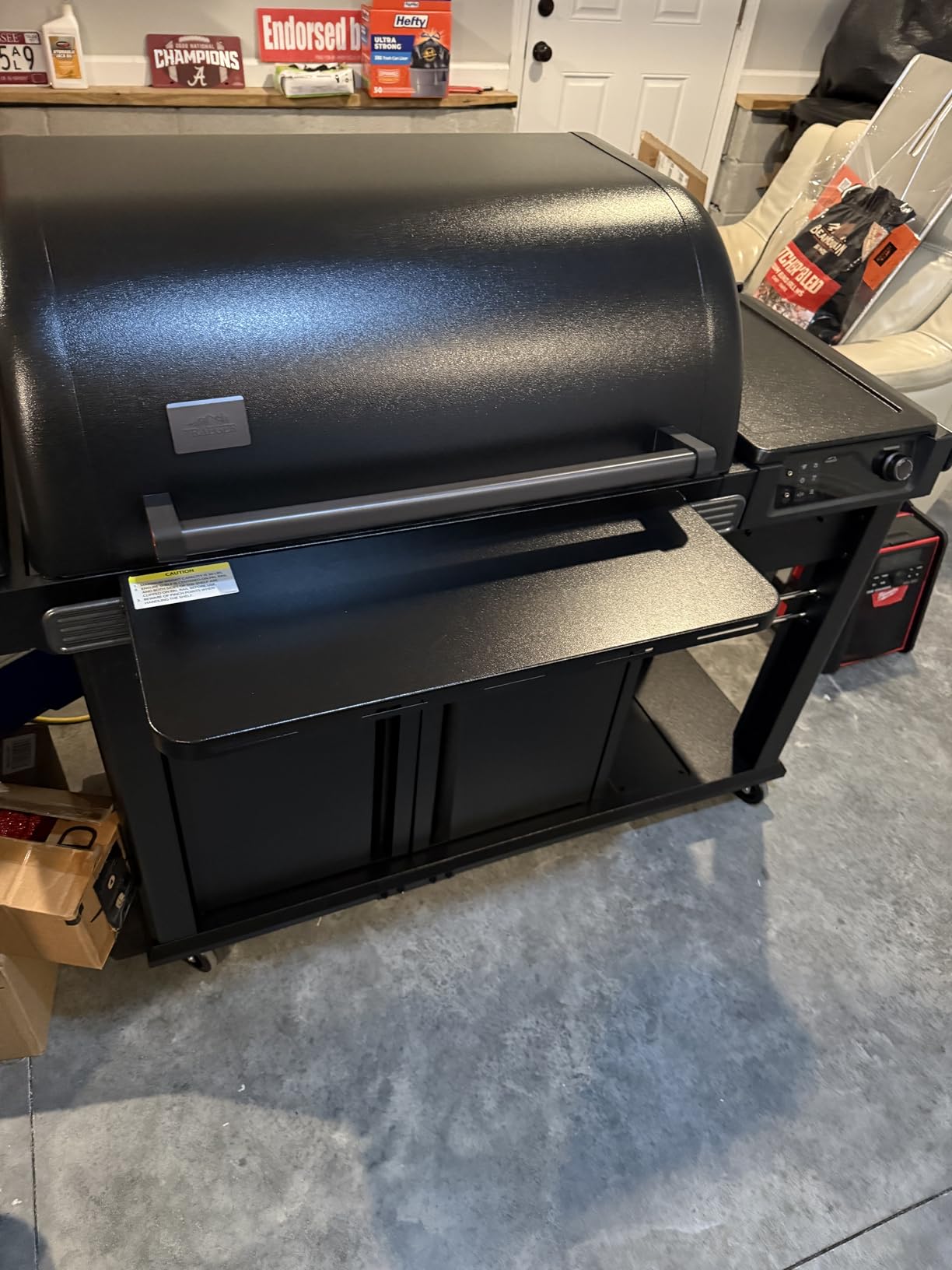 Traeger Woodridge Elite Electric Wood Pellet Grill and Smoker, 970 Sq. in., Side Sear Station, WiFIRE Technology, Super Smoke Mode, Insulated Body, Black, TFC97XLH customer photo 2