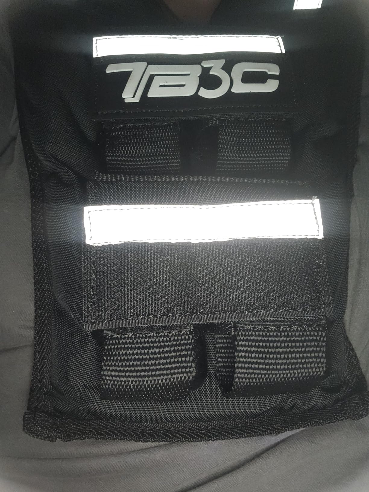 Adjustable Weighted Vest Men and Women 20lbs/ 30lbs/ 40lbs Weights with Reflective Stripe, Weight Vest Woman Workout Vest for Strength Training,Running & Walking customer photo 2