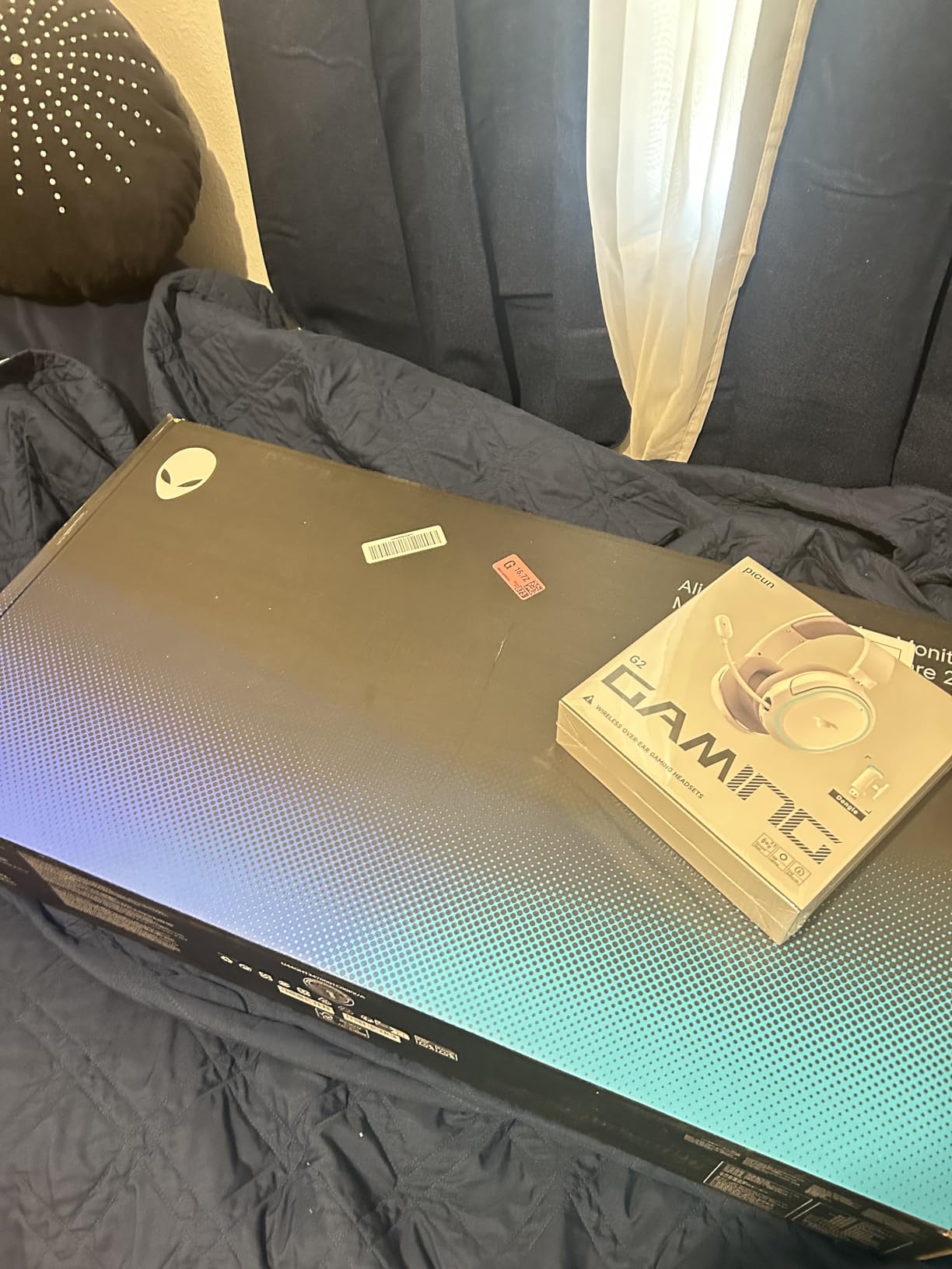 Alienware 27 Gaming Monitor - AW2725DM - 27-inch QHD 180Hz 1ms Display, IPS, NVIDIA G-SYNC, AMD Freesync, VESA AdaptiveSync. customer photo 1