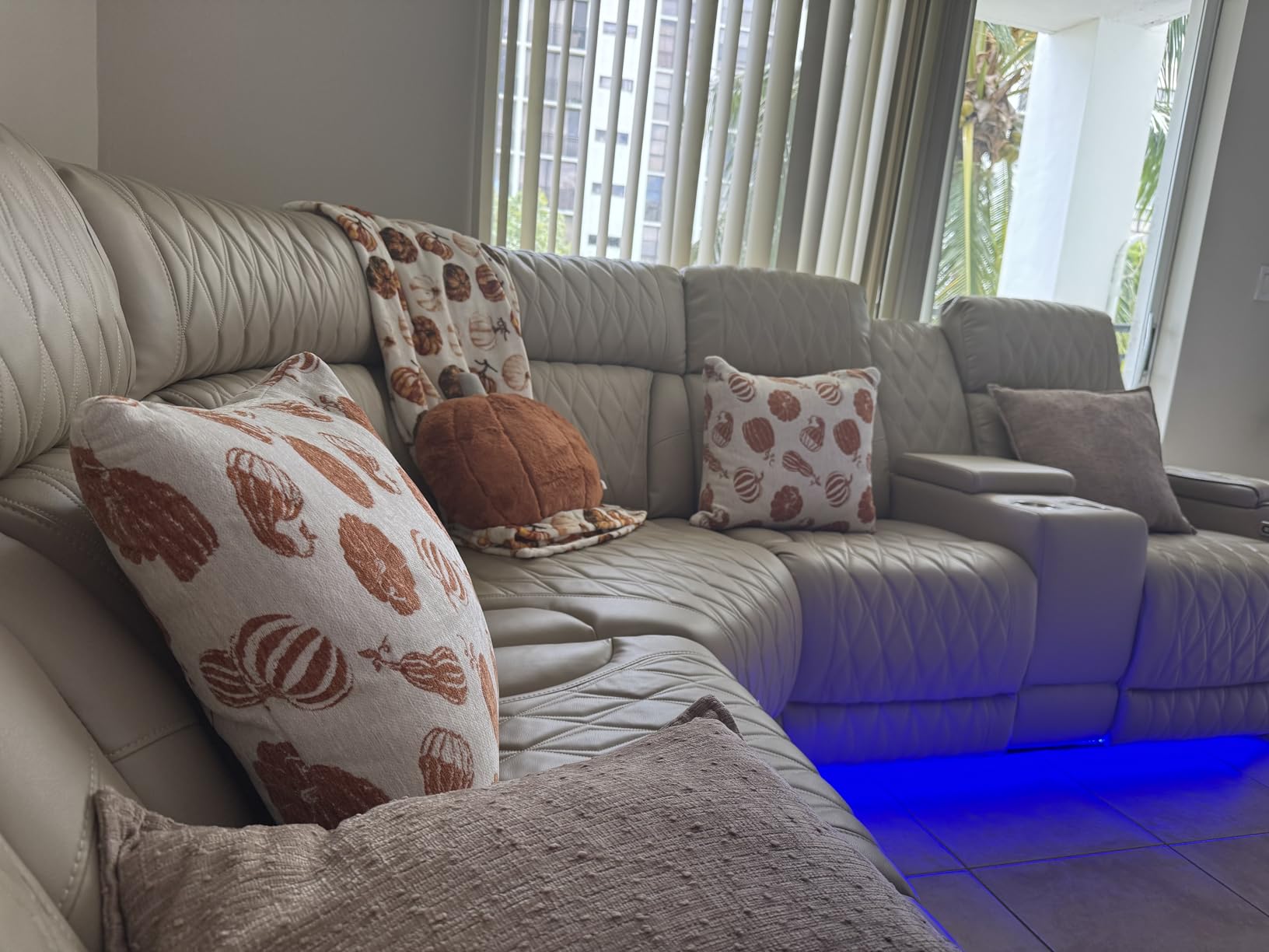 FUOROLA Power Recliner Living Room Set with LED, Breathing Leather Reclining Sectional Sofa Couches for Home Theater with Cup Holder, Storage Console, USB Charge customer photo 1