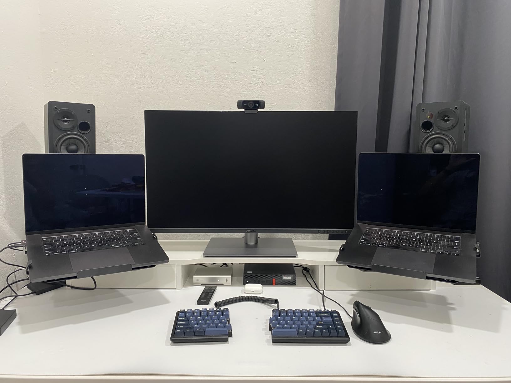ASUS ProArt Display 32 inch 6K Professional Monitor (PA32QCV) - IPS, 6K (6016 x 3384), 98% DCI-P3, LuxPixel, Delta E < 2, Calman Verified, Thunderbolt 4, DisplayHDR600, DisplayWidget, 3 yr Warranty customer photo 2