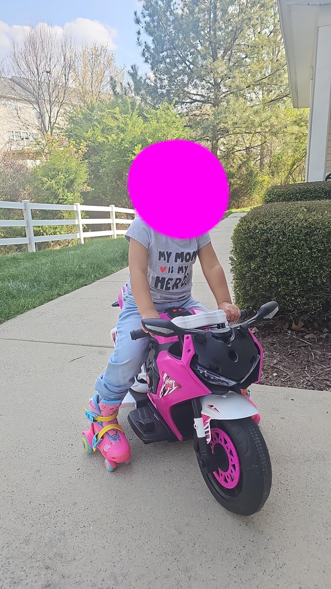 Kid Trax 6V Glow Electric Toddler Kids Motorcycle - LED Headlights, Body Light, Realistic Sounds, Blue customer photo 1