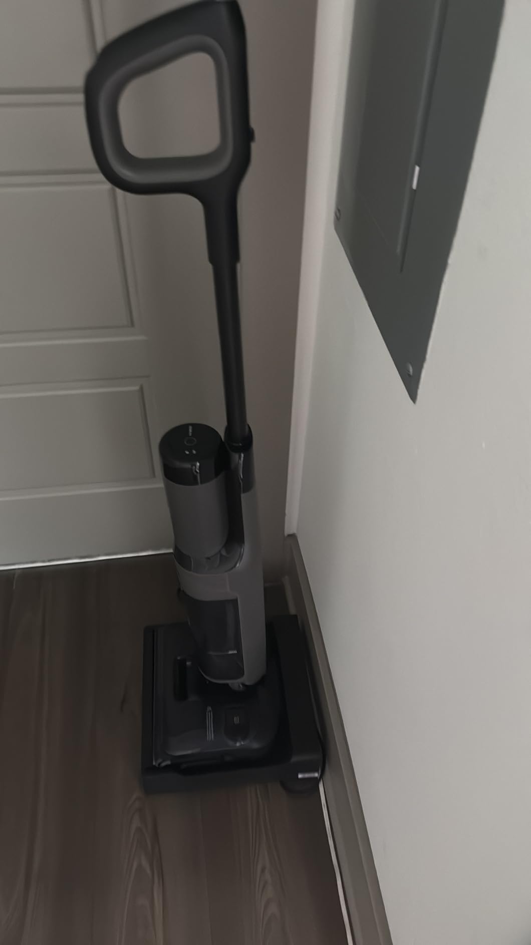 Tineco Floor ONE i6 Stretch Wet Dry Vacuum Cleaner, Vacuum & Mop All in One, 20kpa Powerful Suction, Up to 40 Minutes Runtime, 180 Lay-Flat, Anti-Tangle Design, Full-Path Self-Cleaning&185F Flashdry customer photo 2