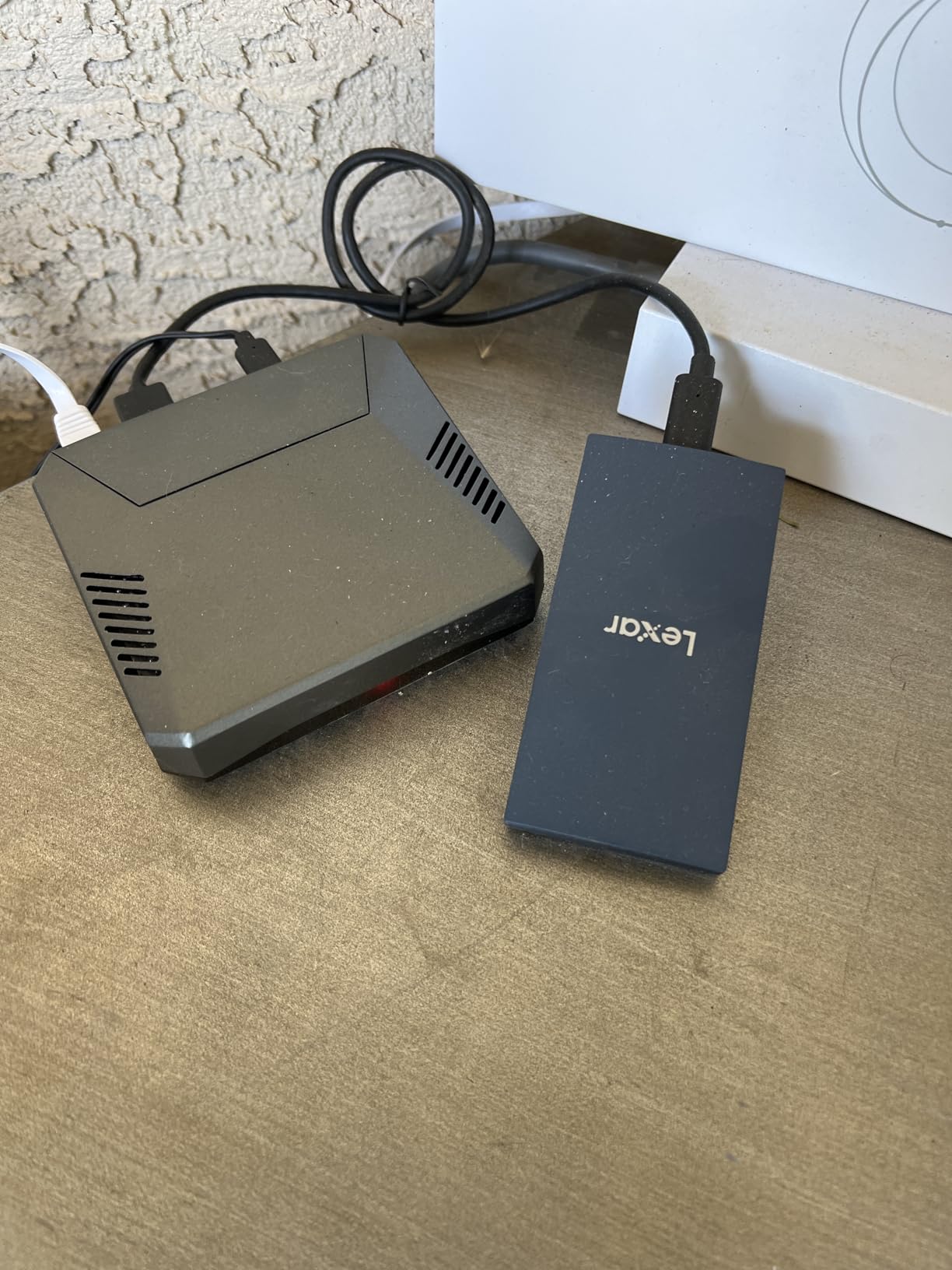Lexar ES3 1TB External SSD, USB 3.2 Gen2 Portable SSD, PSSD Up to 1050MB/s Read, 1000MB/s Write, External Solid State Drive Compatible with iPhone 17 Series/Mac/PS5/XBOX/Laptop/PC, Blue customer photo 2