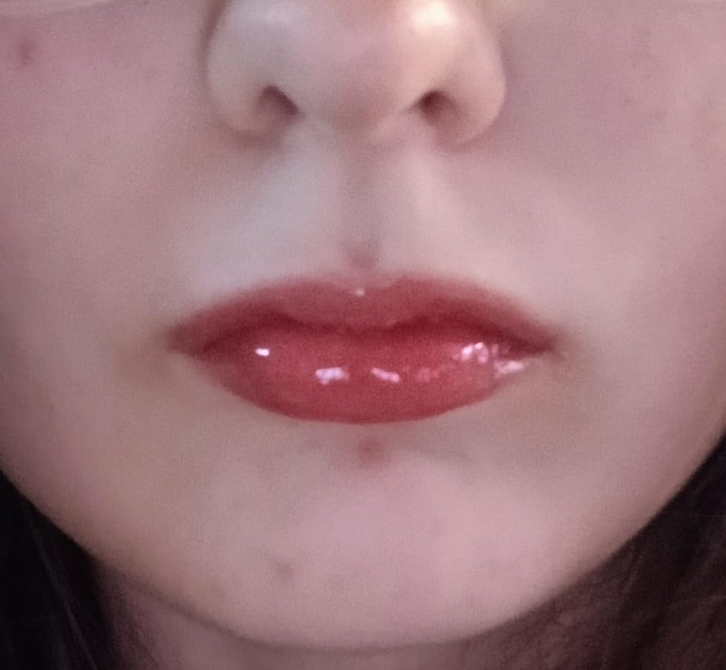 e.l.f. Sheer For It Blush Tint, Multi-Use, Long-Lasting Lip & Cheek Makeup, Creates A Natural Flush Finish, Vegan & Cruelty-Free, Plums Up customer photo 2