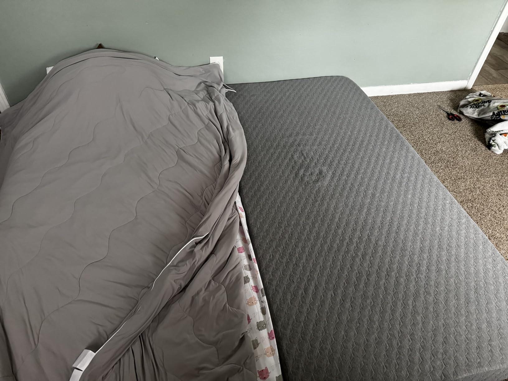 Novilla 14 inch King Size Mattress, Cooling Memory Foam Mattress King with Enhanced Airflow, Pressure Relief & Durable Support, CertiPUR-US Certified Mattresses in a Box with Breathable Fabric customer photo 1
