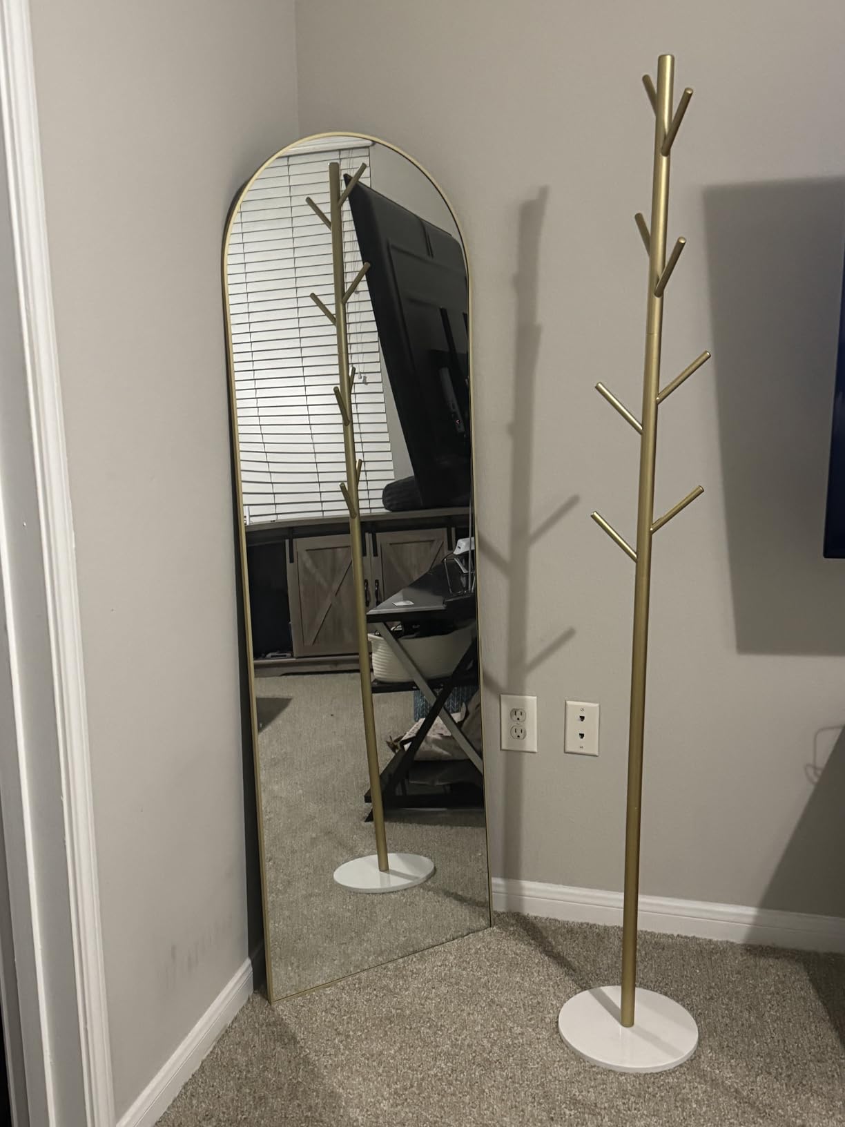 Coat Rack, Metal Freestanding Coat Rack with 8 Hooks, Sturdy Coat Tree with Natural Marble Base for Coats, Hats, Scarves and Handbags for Entryway, Hallway, Bedroom, Office, Dorm (Gold) customer photo 2
