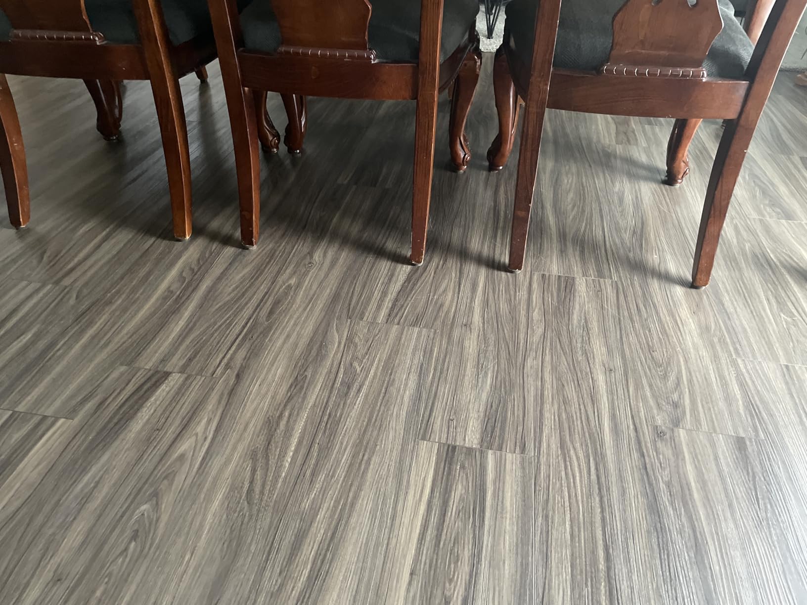 Tikom Robot Vacuum and Mop Combo, 6000Pa Automatic Robotic Vacuum Cleaner, Smart Mapping, 150 Min Max, Ideal for Pet Hair, Hardfloors, Carpets, Home (L8000 Pro) customer photo 2
