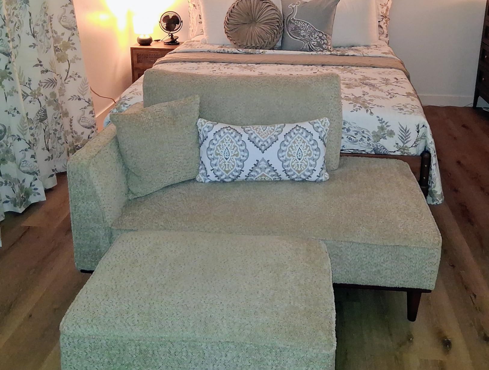 Upholstered Chaise Lounge Chair Indoor with Ottoman Boucle Chaise Lounge Fluffy Reading Chairs for Office Living Room Bedroom Relaxing (Boucle Camel) customer photo 1
