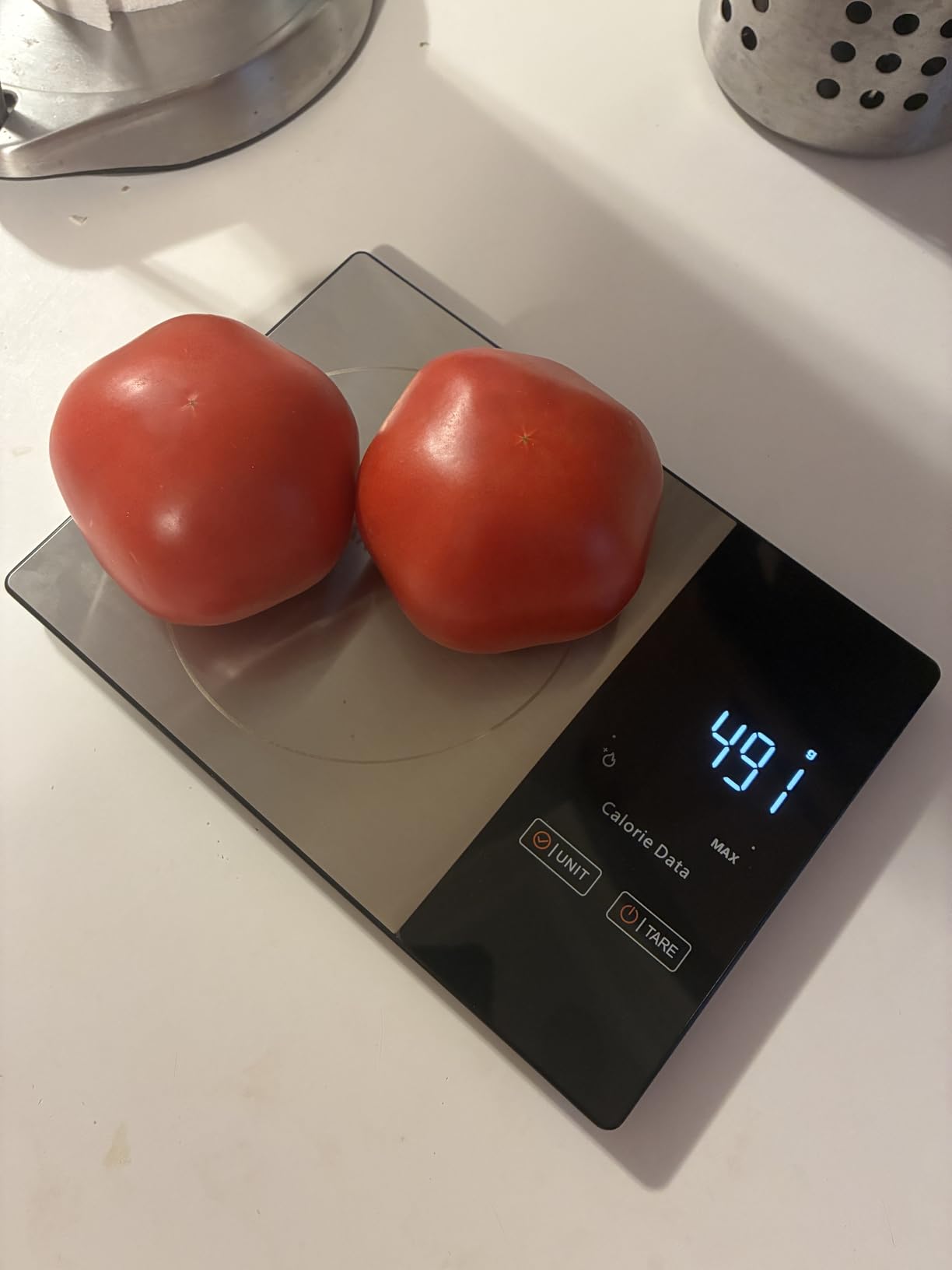 Smart Nutrition Food Scale with App - 1g Precision Digital Kitchen Scale, Tracks Calories & 24 Nutrients, Macros, Fat & Protein for Keto, Fitness & Meal Prep, 11lb/5kg with Tare Function customer photo 1